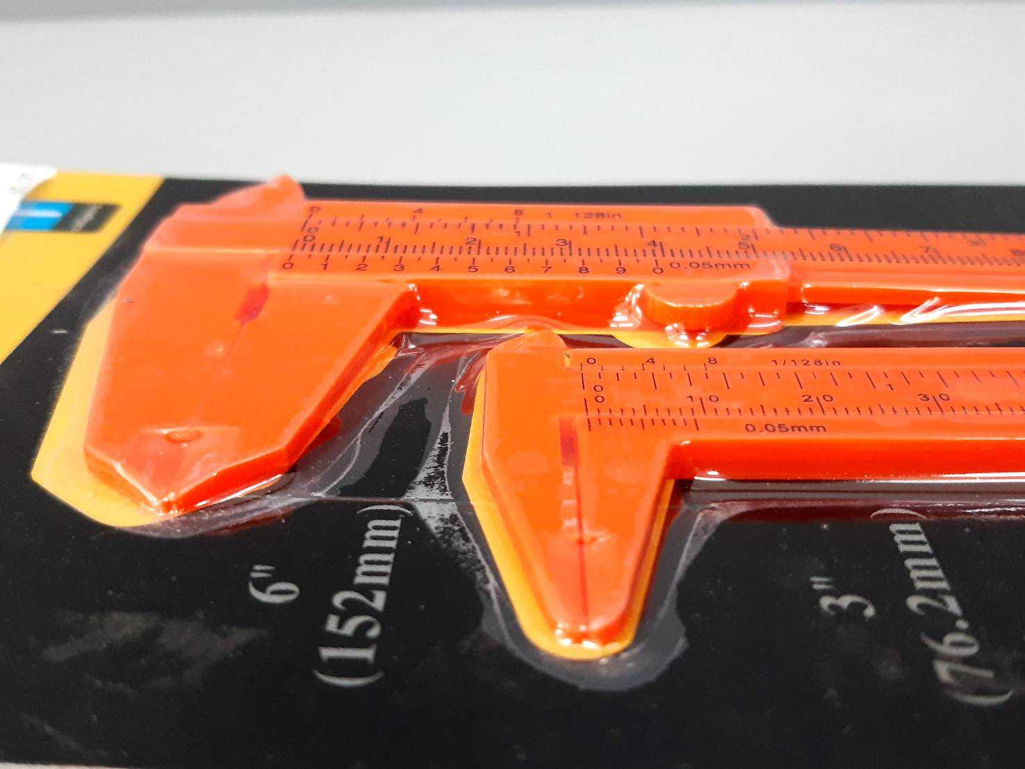 เวอร์เนียพลาสติก อัดแผง