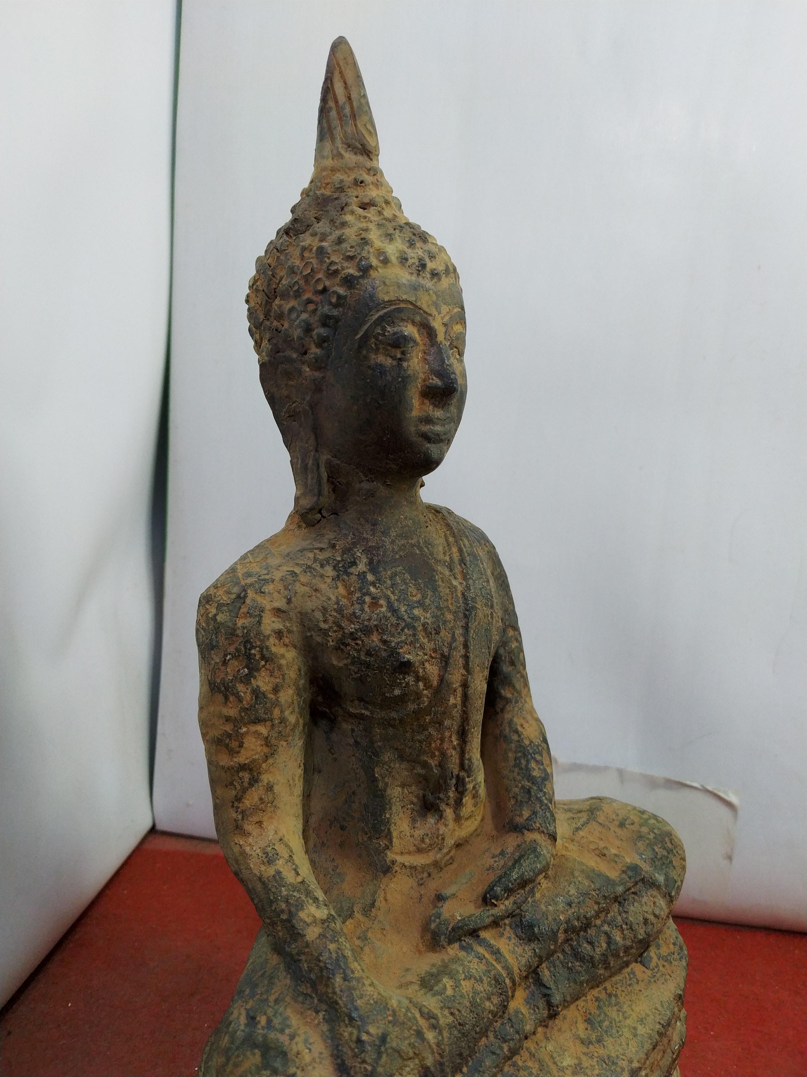พระพุทธกรุสุโขทัย ปางชนะมาร หน้าตัก5นิ้ว เนื้อสำริดสภาพเก่า