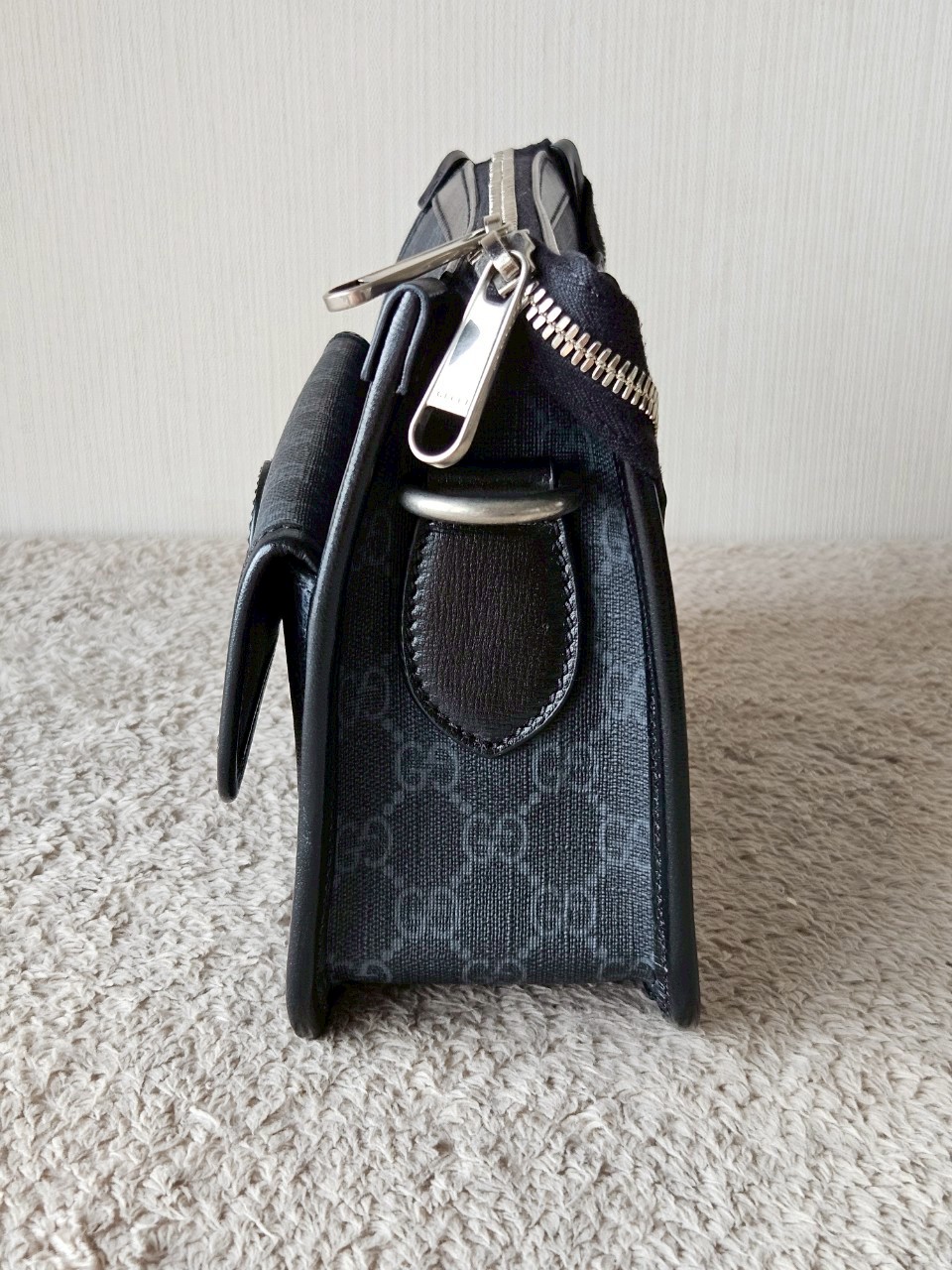 Gucci 674164 Messenger Bag With Interlocking G