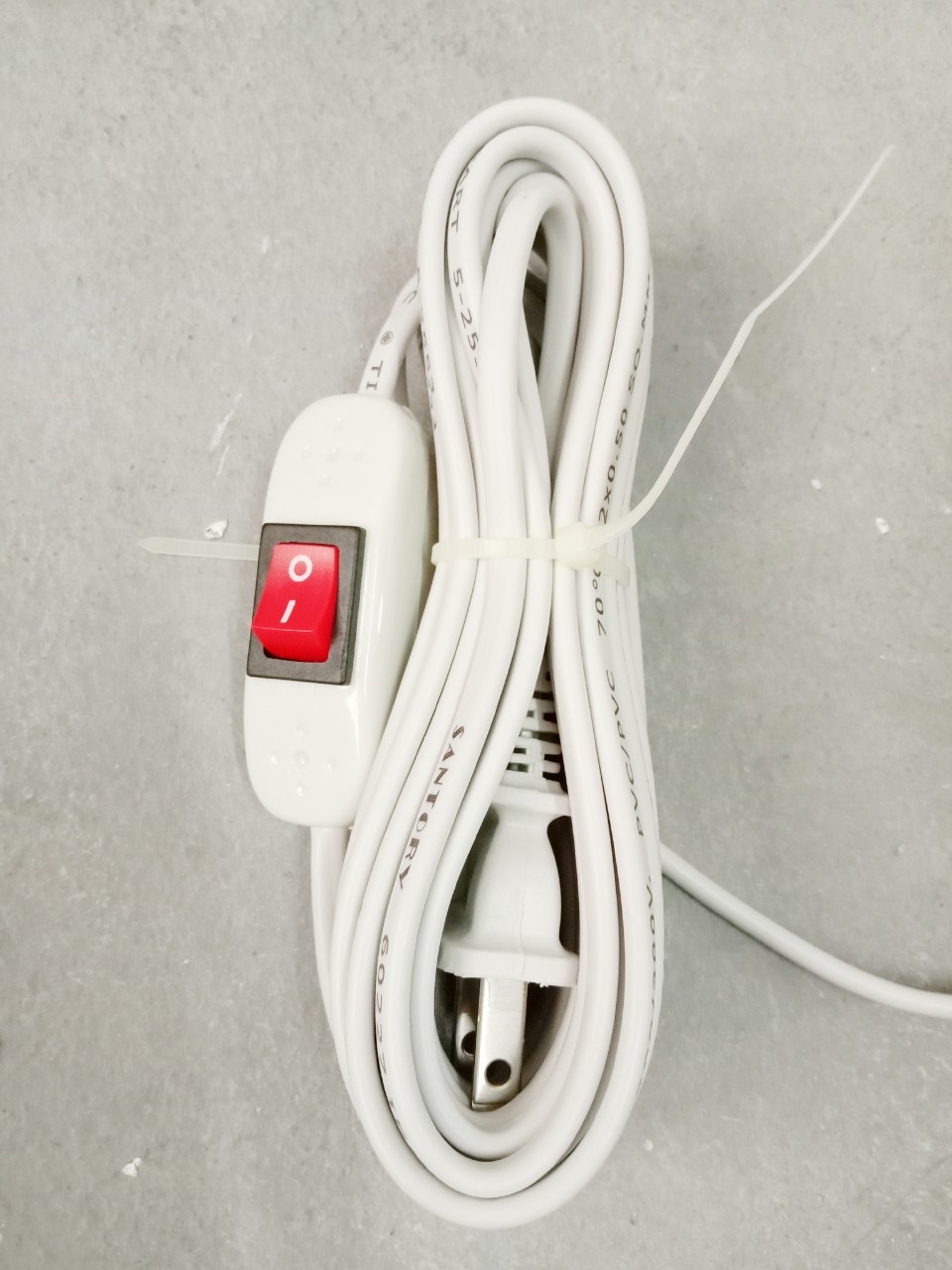 ขั้วห้อยเกลียวต่อสวิทซ์กลางทาง+ปลั๊ก+สาย5ม.