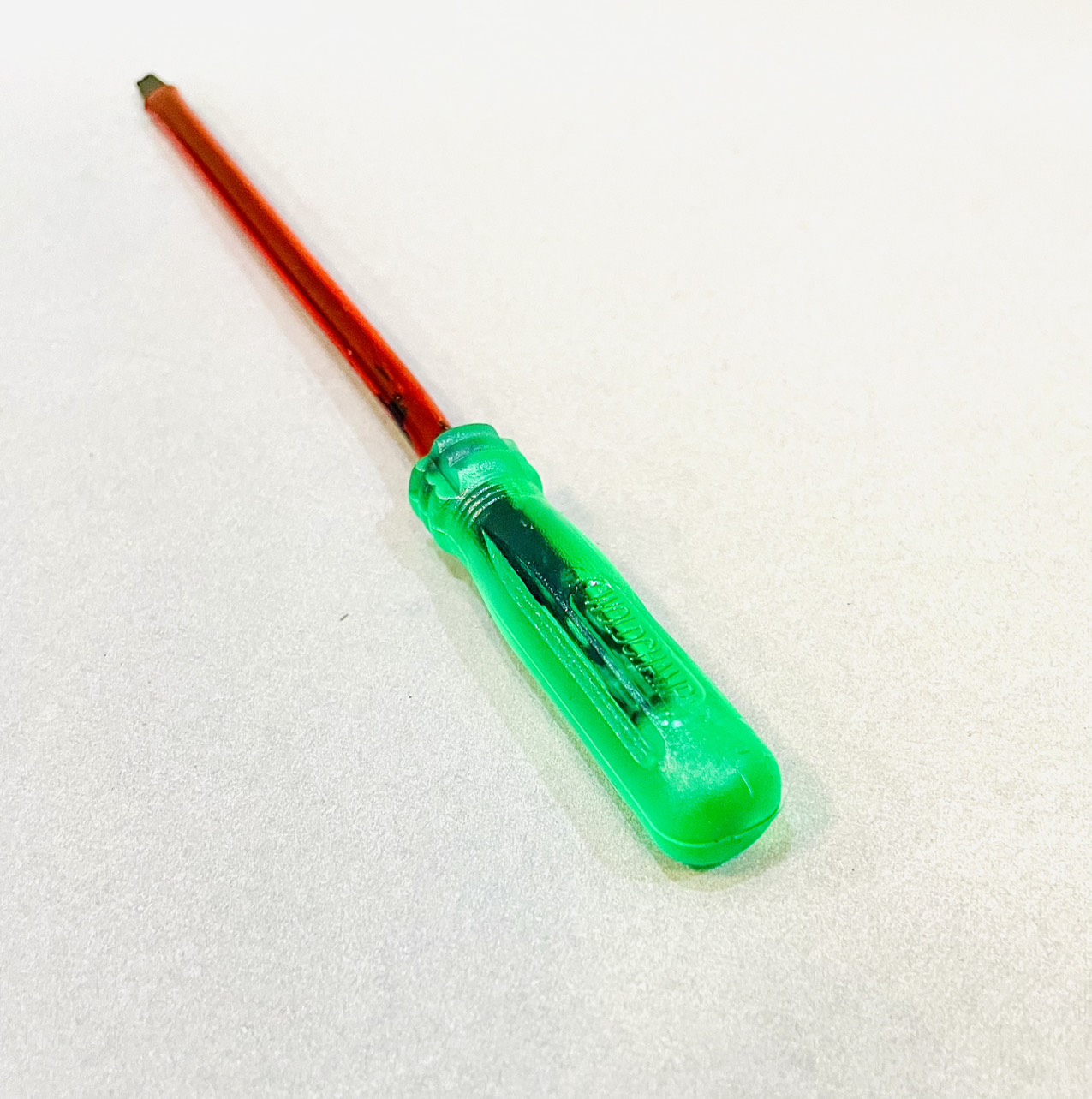 ไขควงหุ้มฉนวนเล็ก 3 มิล ด้ามเขียว WoldChamp (-)