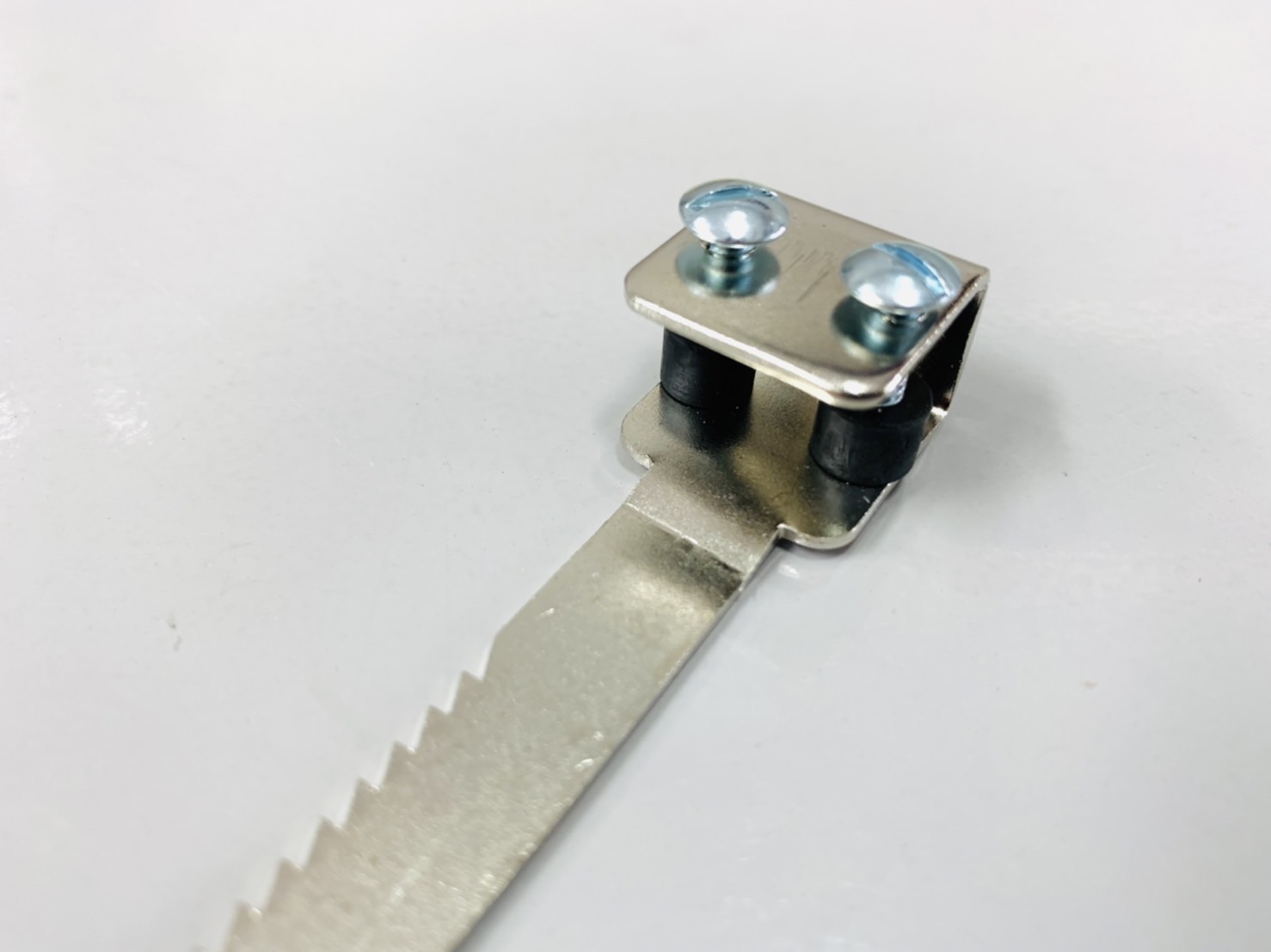 กุญแจล็อกกระจก Royal 505