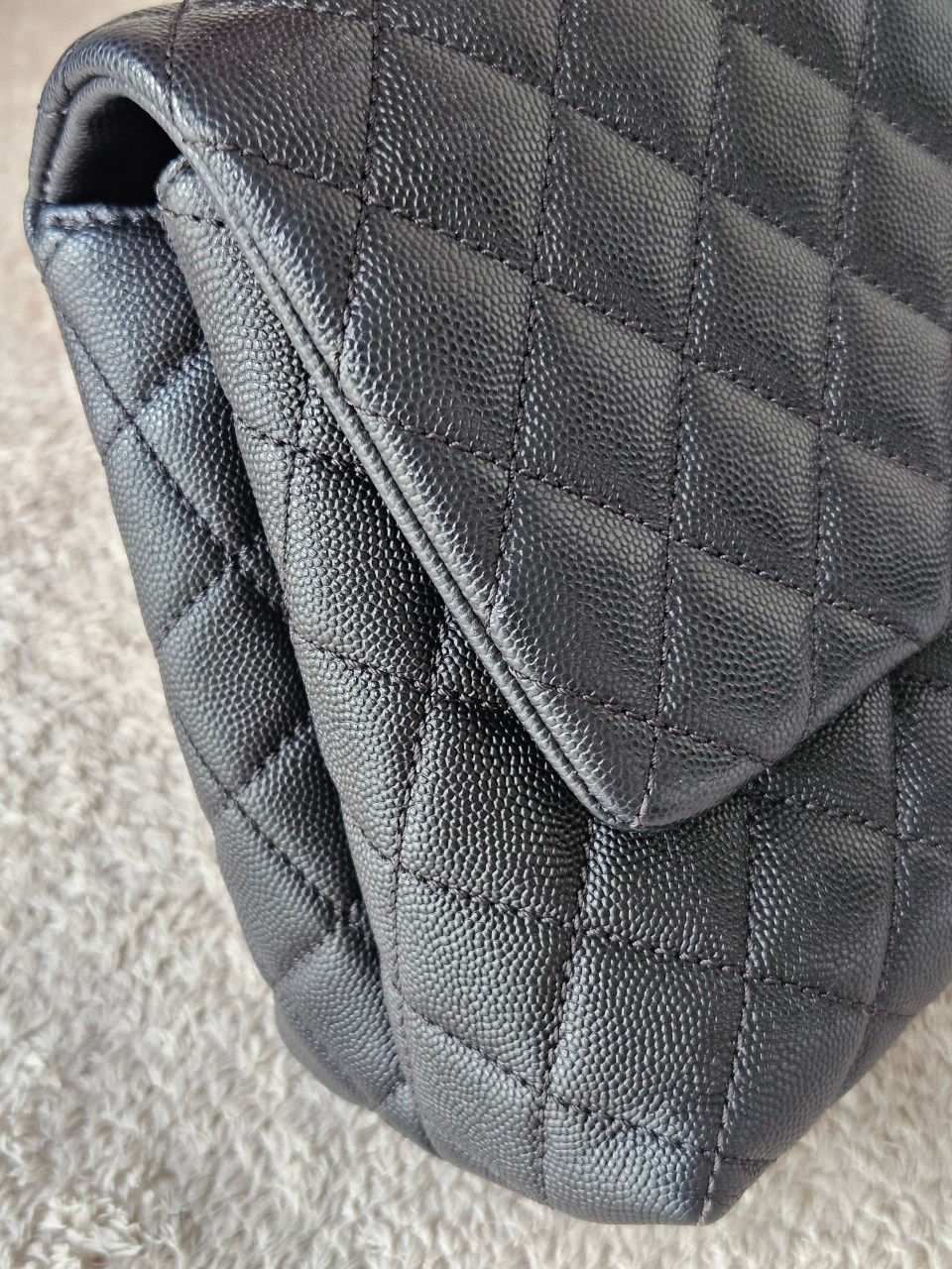 Chanel Coco 10.5 Caviar Lizard holo26