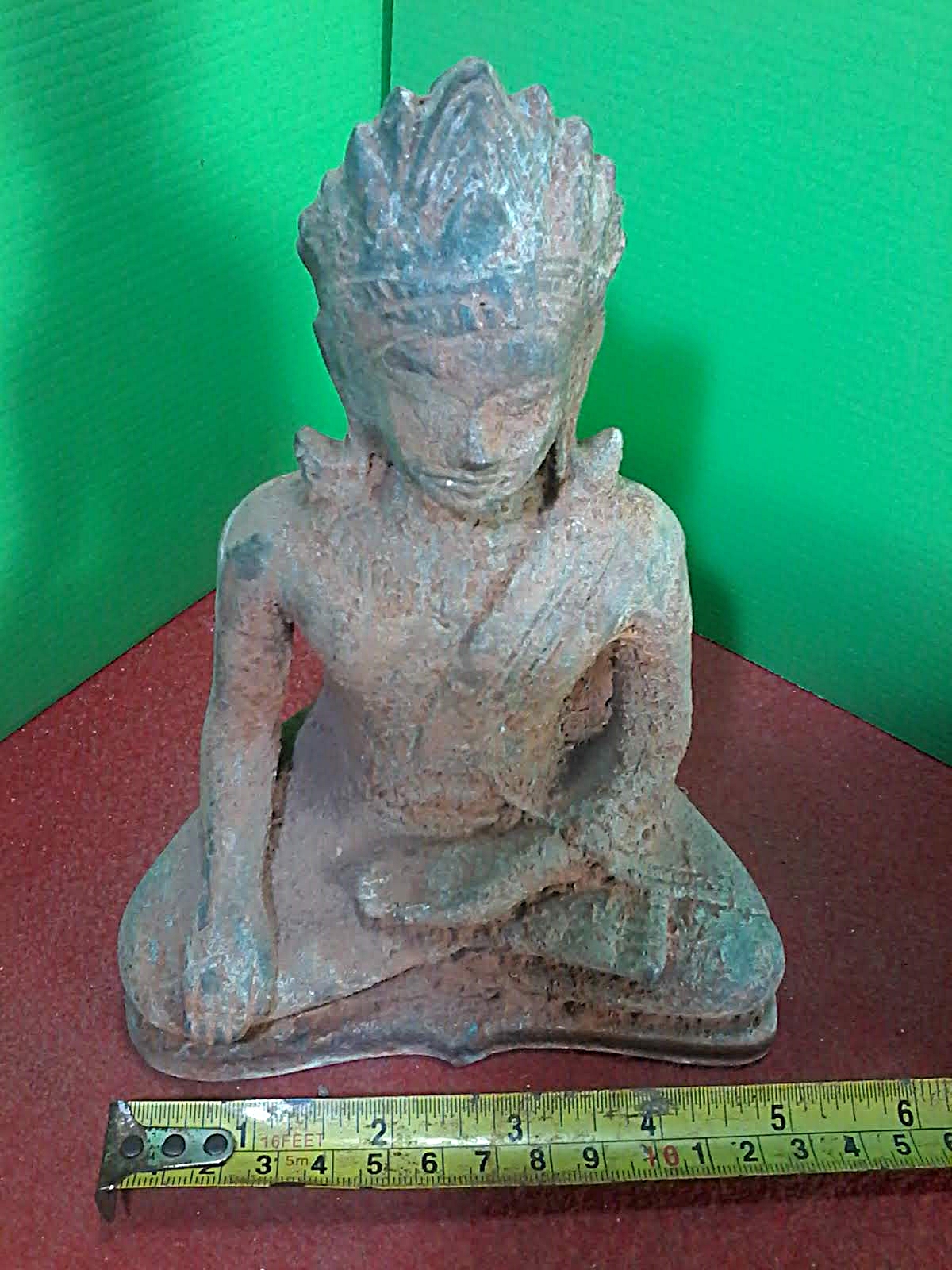 พระพุทธ เทริดขนนก หน้าตัก 5 นิ้ว เนื้อโลหะสำริด สภาพเก่า