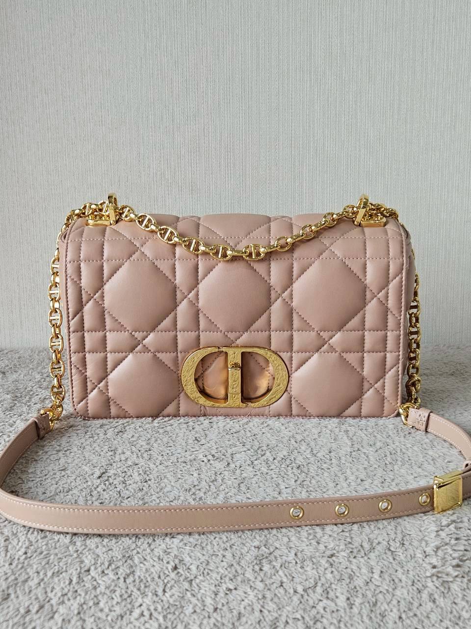 Dior caro medium