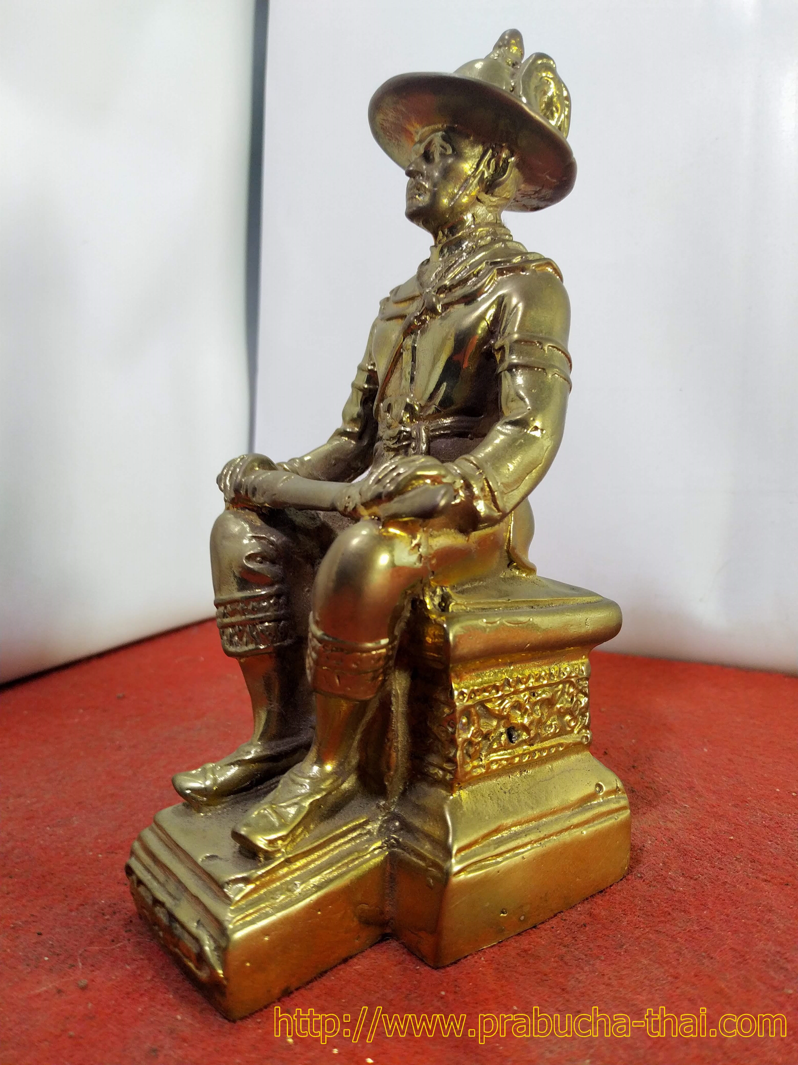 พระบรมรูปจำลอง สมเด็จพระเจ้าตากสินมหาราช เนื้อทองเหลือง