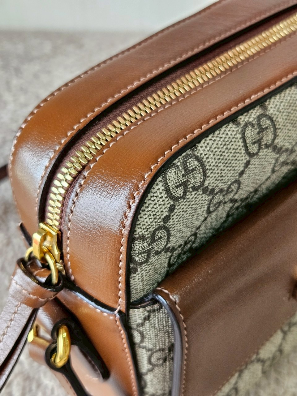 Gucci Horsebit Small Camera Brown