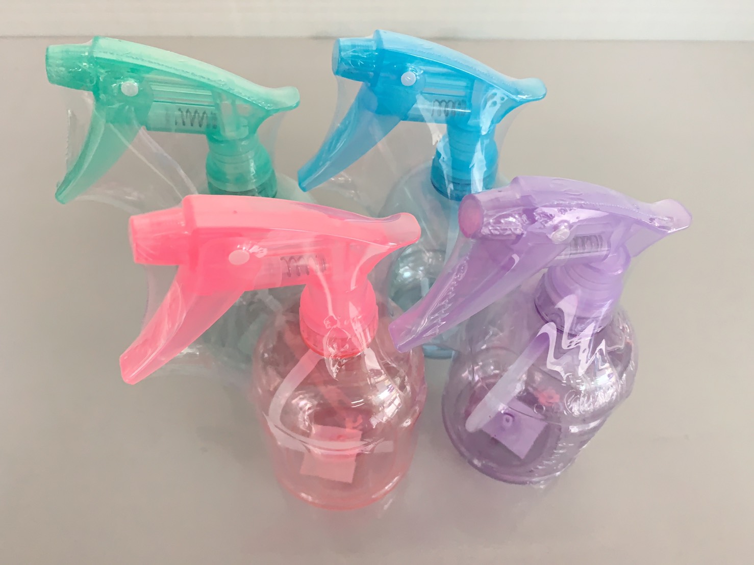 กระบอกฉีดน้ำ 500cc สีใส คละสี คละแบบ Solo