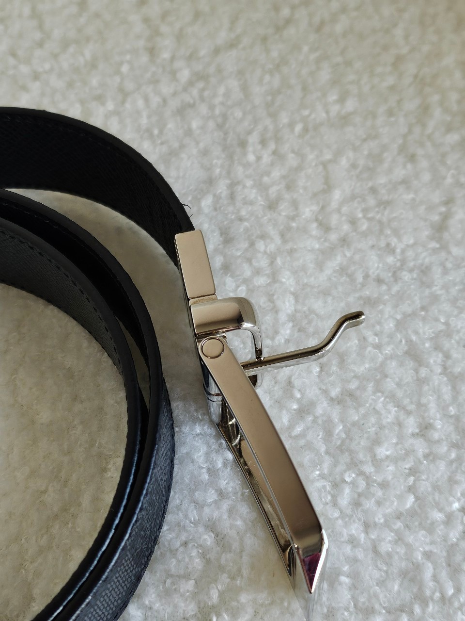 lv belt M6834 หัวเงิน damier graphite