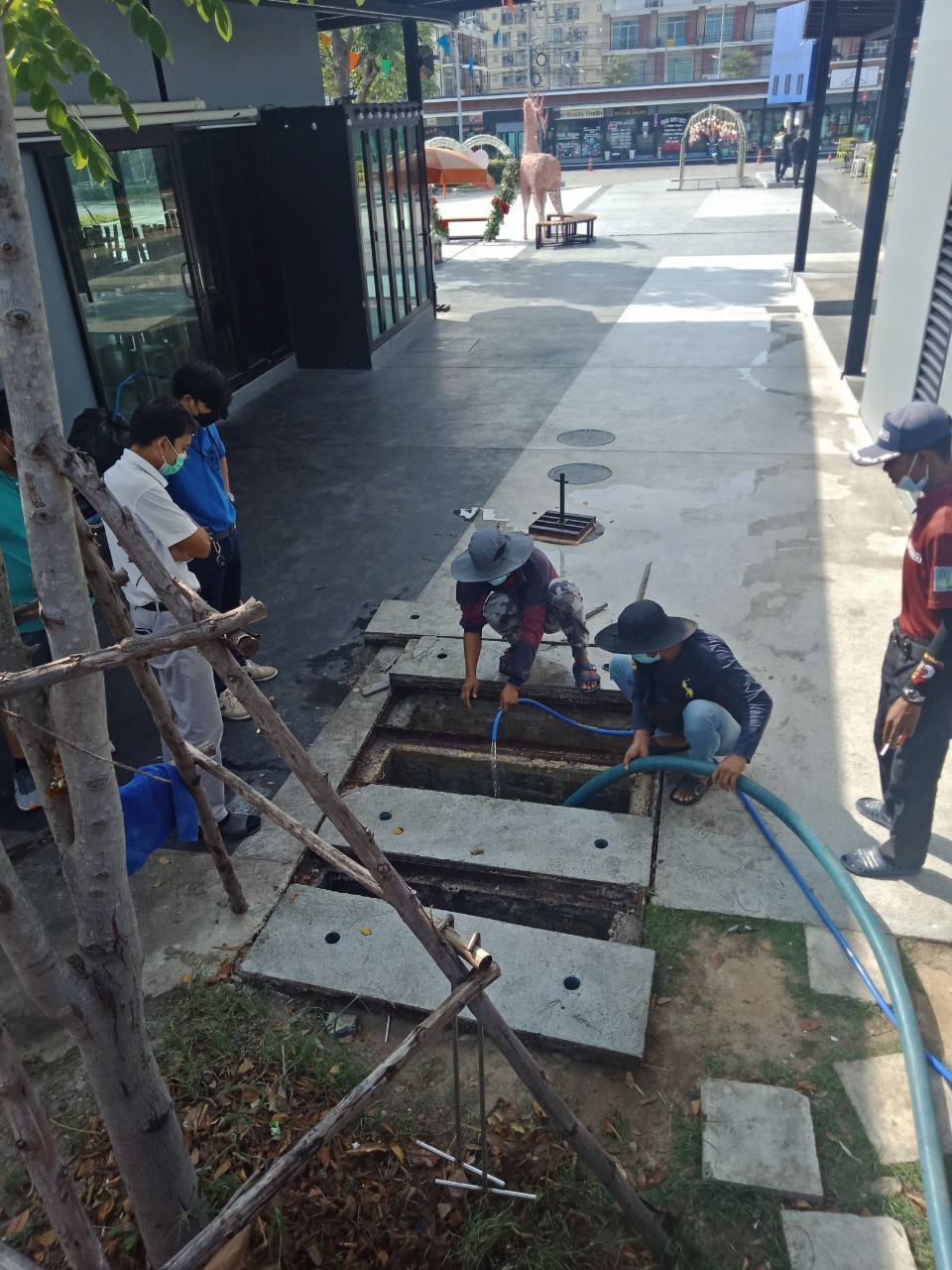 ดูดส้วมน้ำตกสาริกา-นครนายก 082-0047597 ช่างดุลย์