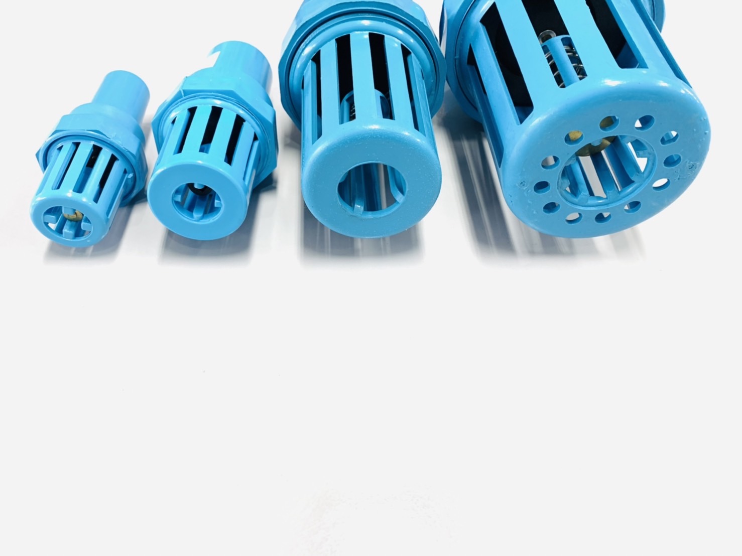 ฟุตวาล์วดูดน้ำ PVC สวม โรงเล็ก (หัวกะโหลก)