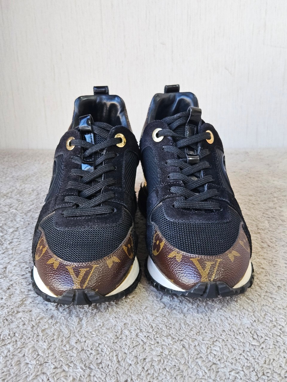 LV Run away Trainers Mono