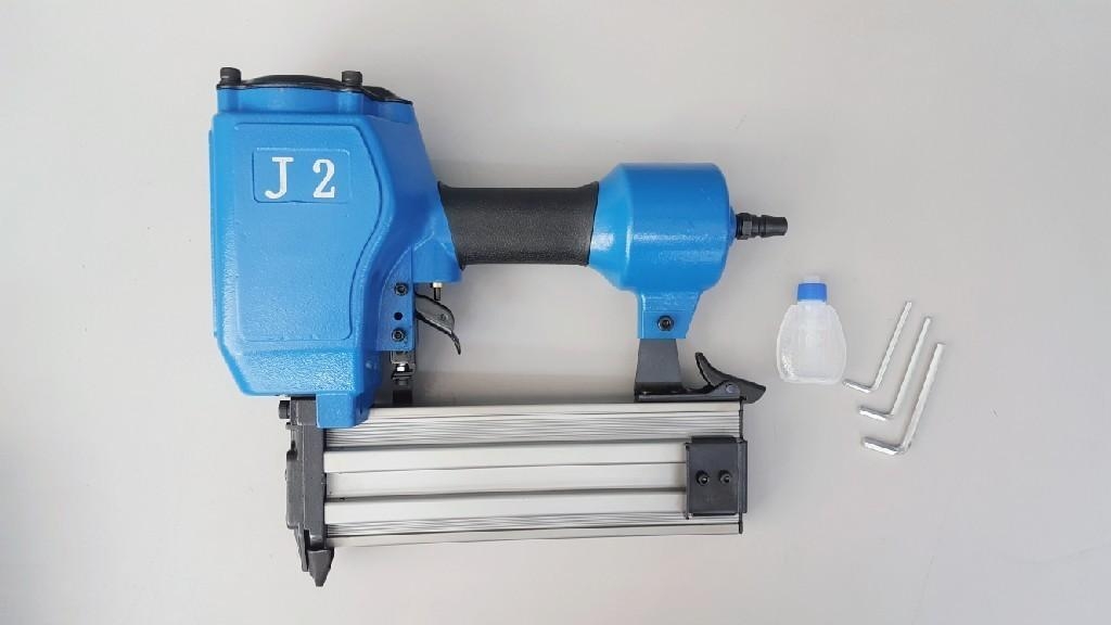 ปืนยิงตะปูลม ST-64 J2