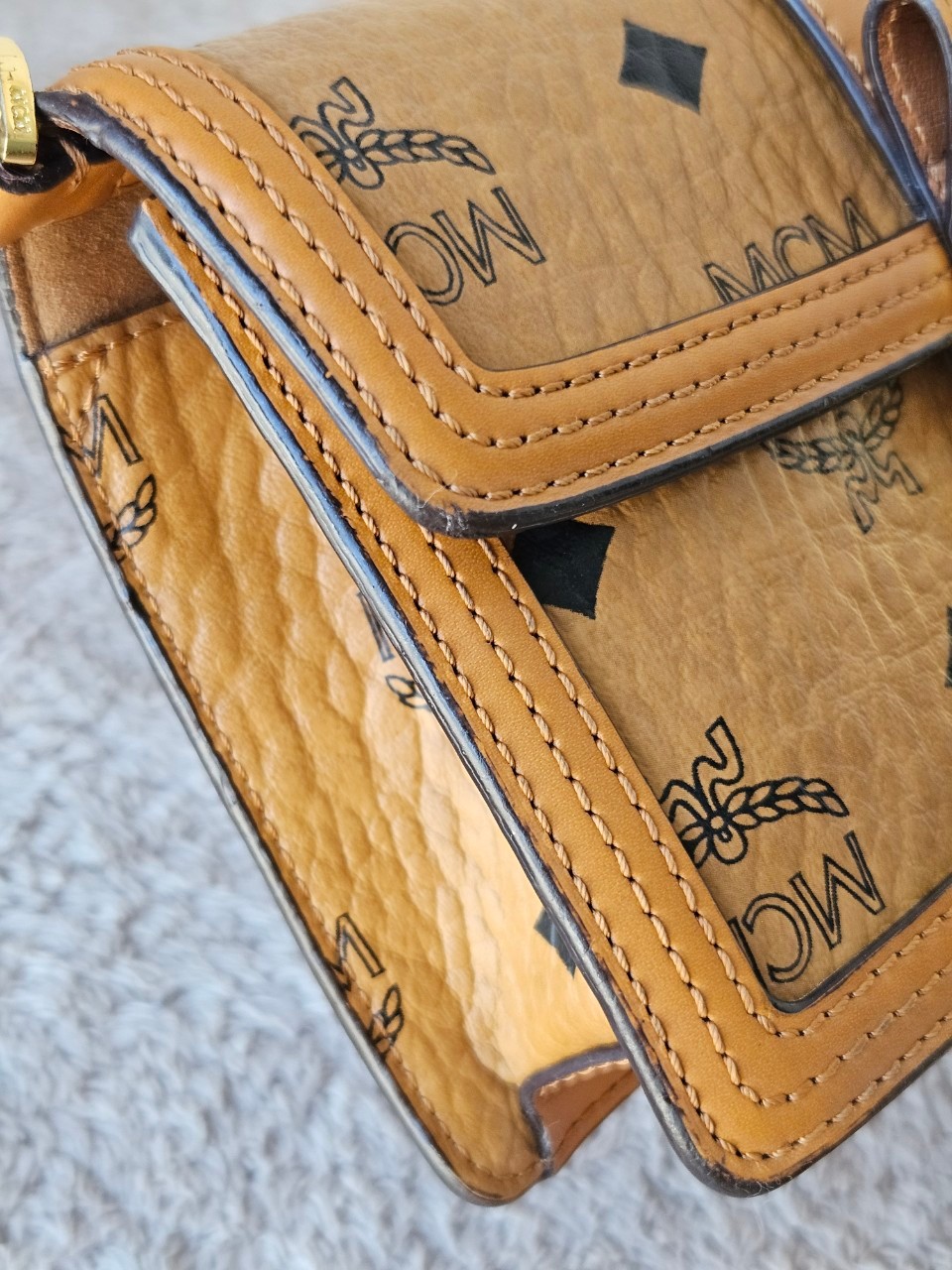 MCM Tracy Crossbody in Visetos