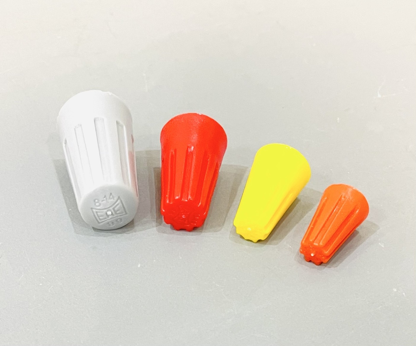 วายนัต (กล่อง)