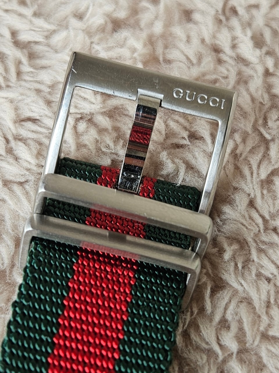 Gucci GG2570 Watch 41มม.