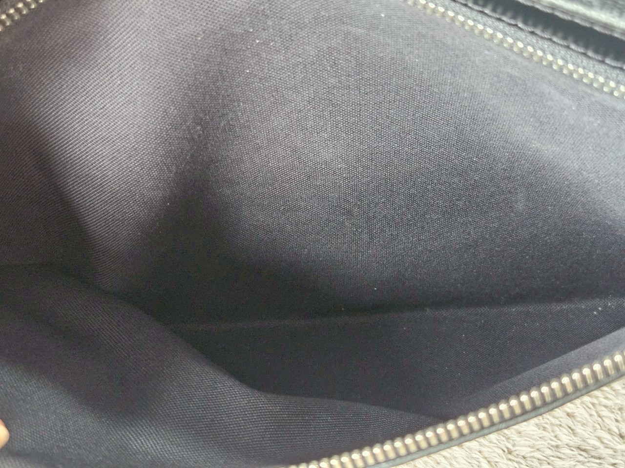 LV District GM Damier Graphite