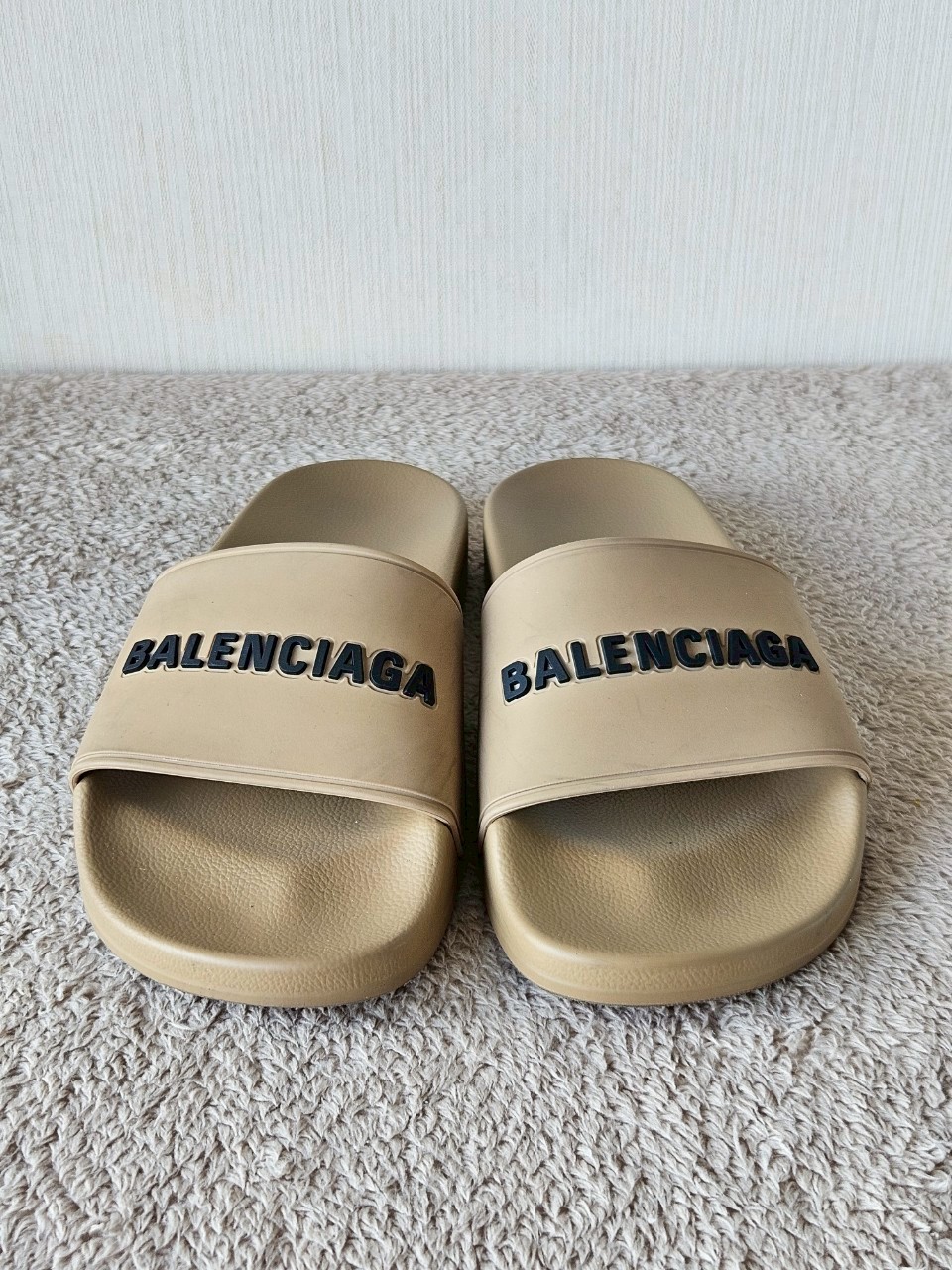 Balenciaga Pool Slides With Logo สีน้ำตาล