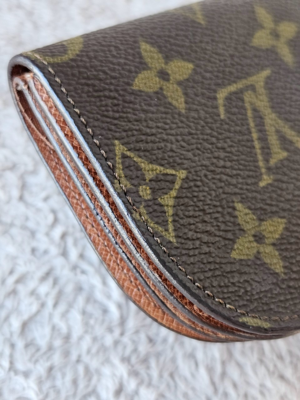 LV Porte Monnaie Gousset Coin Purse dc04