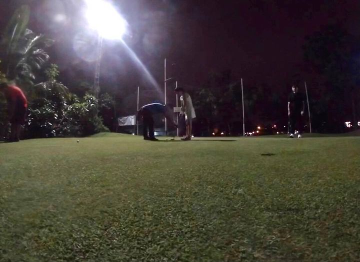 ออกรอบ Round of golf