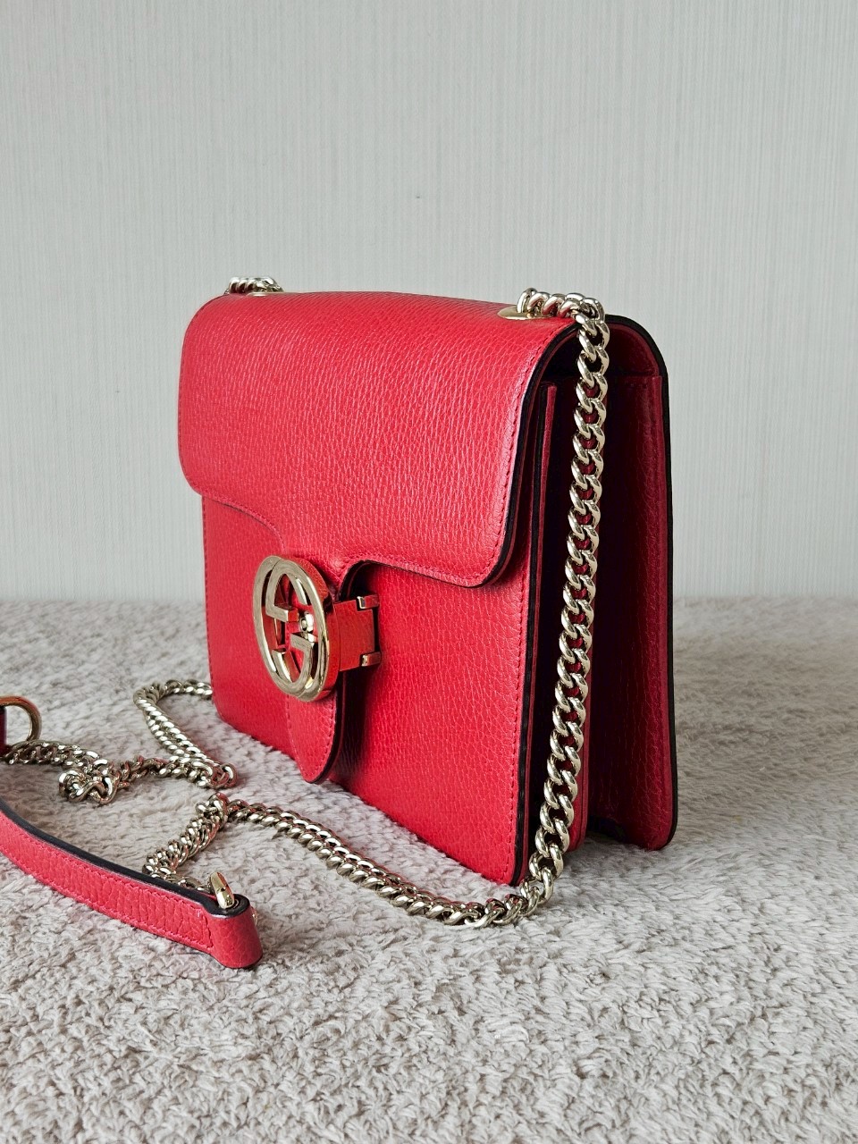 Gucci Interlocking Red