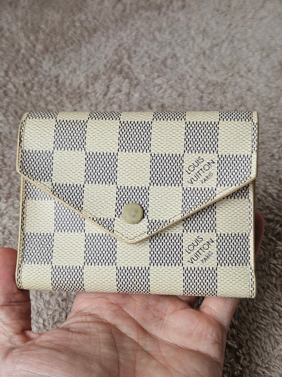 LV Victorie Azur ปี21 microchip
