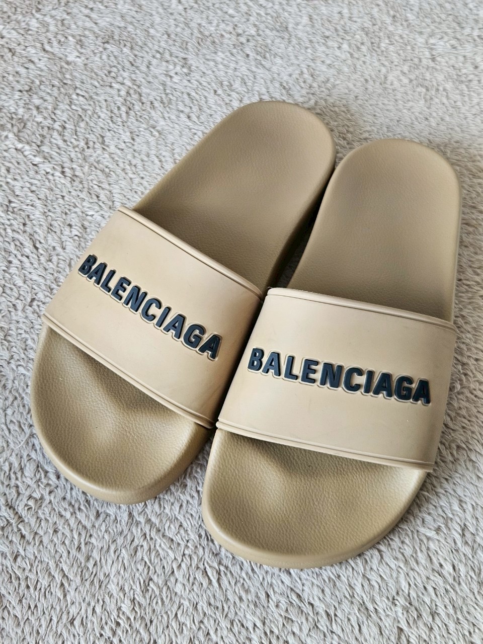 Balenciaga Pool Slides With Logo สีน้ำตาล