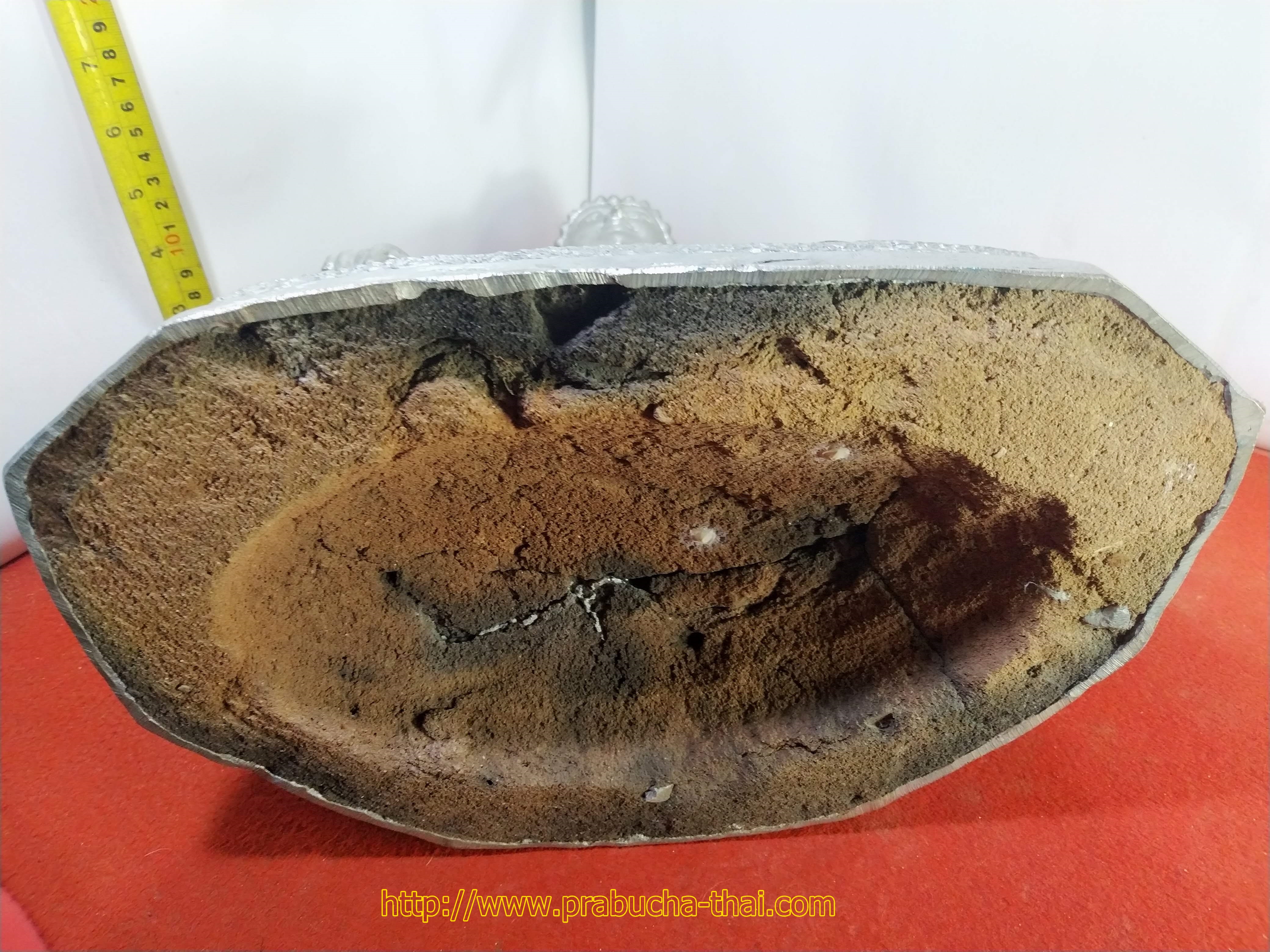 พระเชียงแสน ปางชนะมาร ห่มจีวรลายดอกพิกุล หน้าตัก 9 นิ้ว