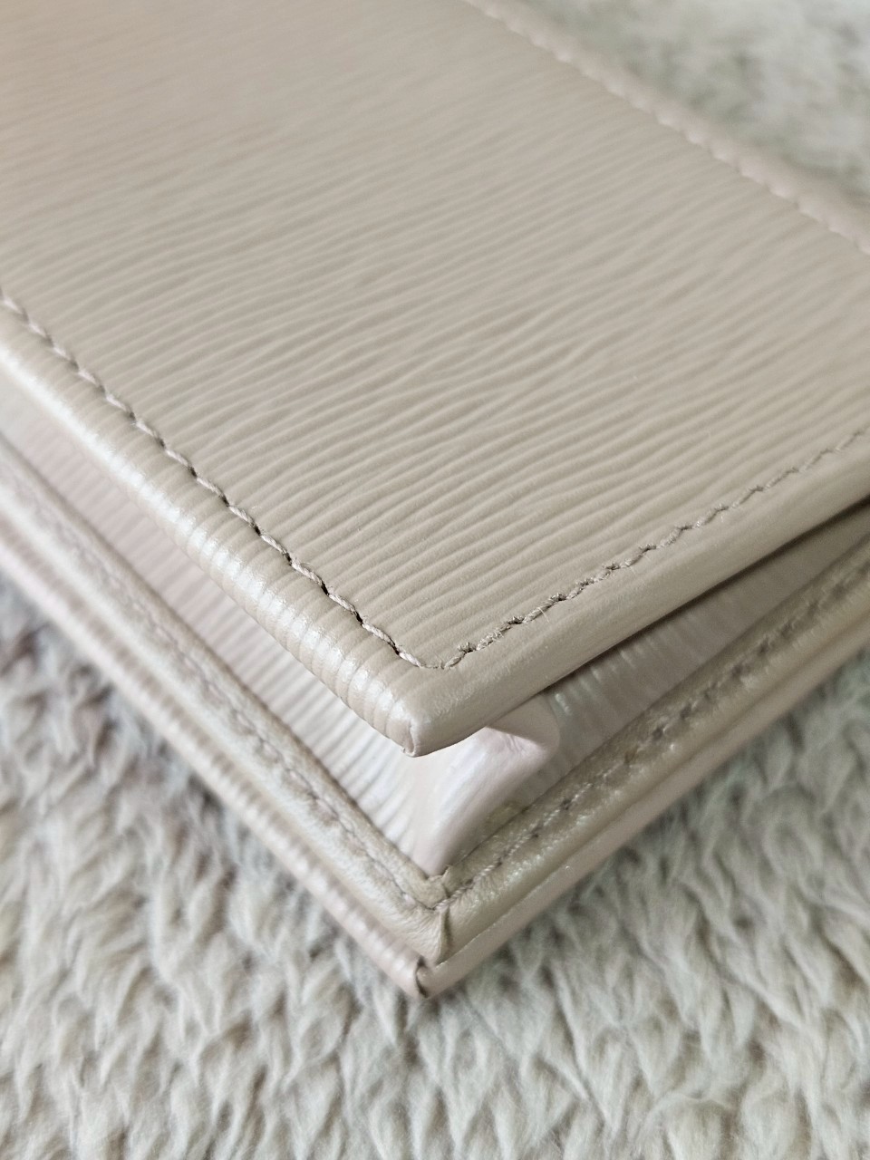 Prada 1MC122 Card Holder สีนู๊ด