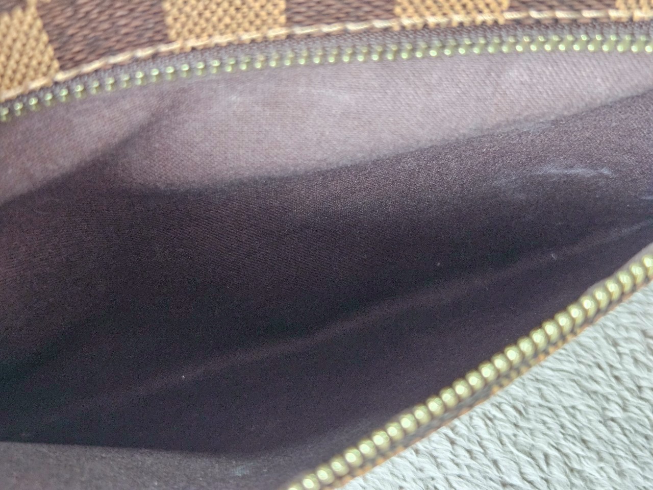 LV District Damier mm