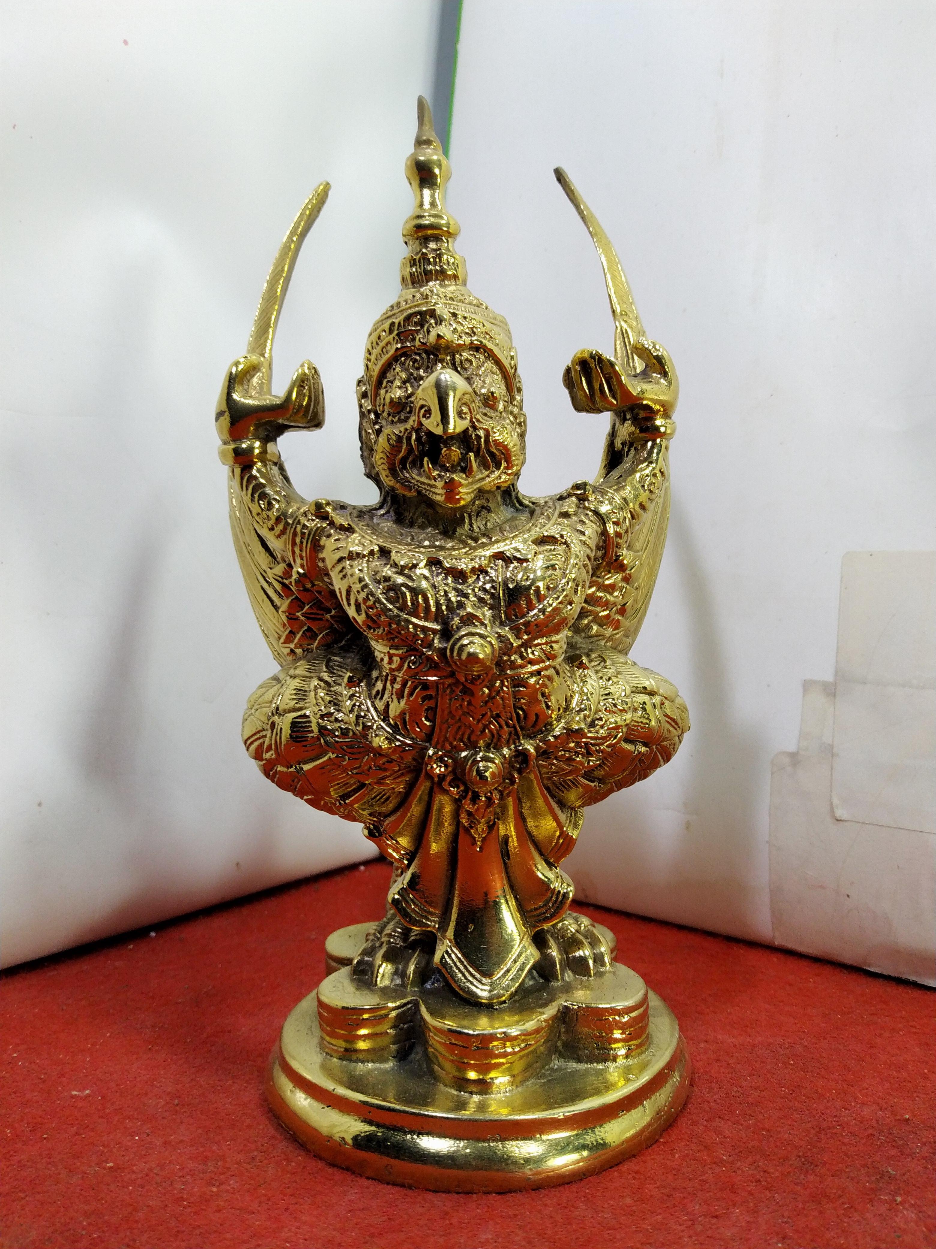 พญาครุฑ แม่ไก่ ขนาด ฐาน 3 นิ้ว สูง 7.5 นิ้ว เนื้อโลหะสำริดทองเหลือง