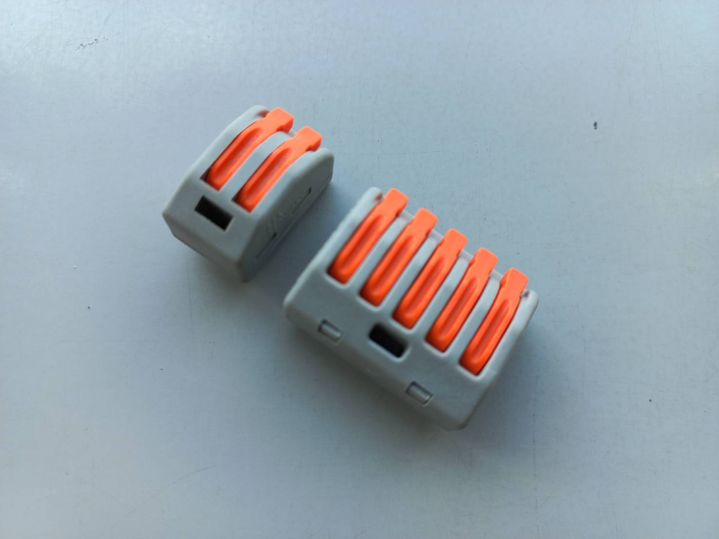 ตัวรวมสายไฟถอดได้ PCT