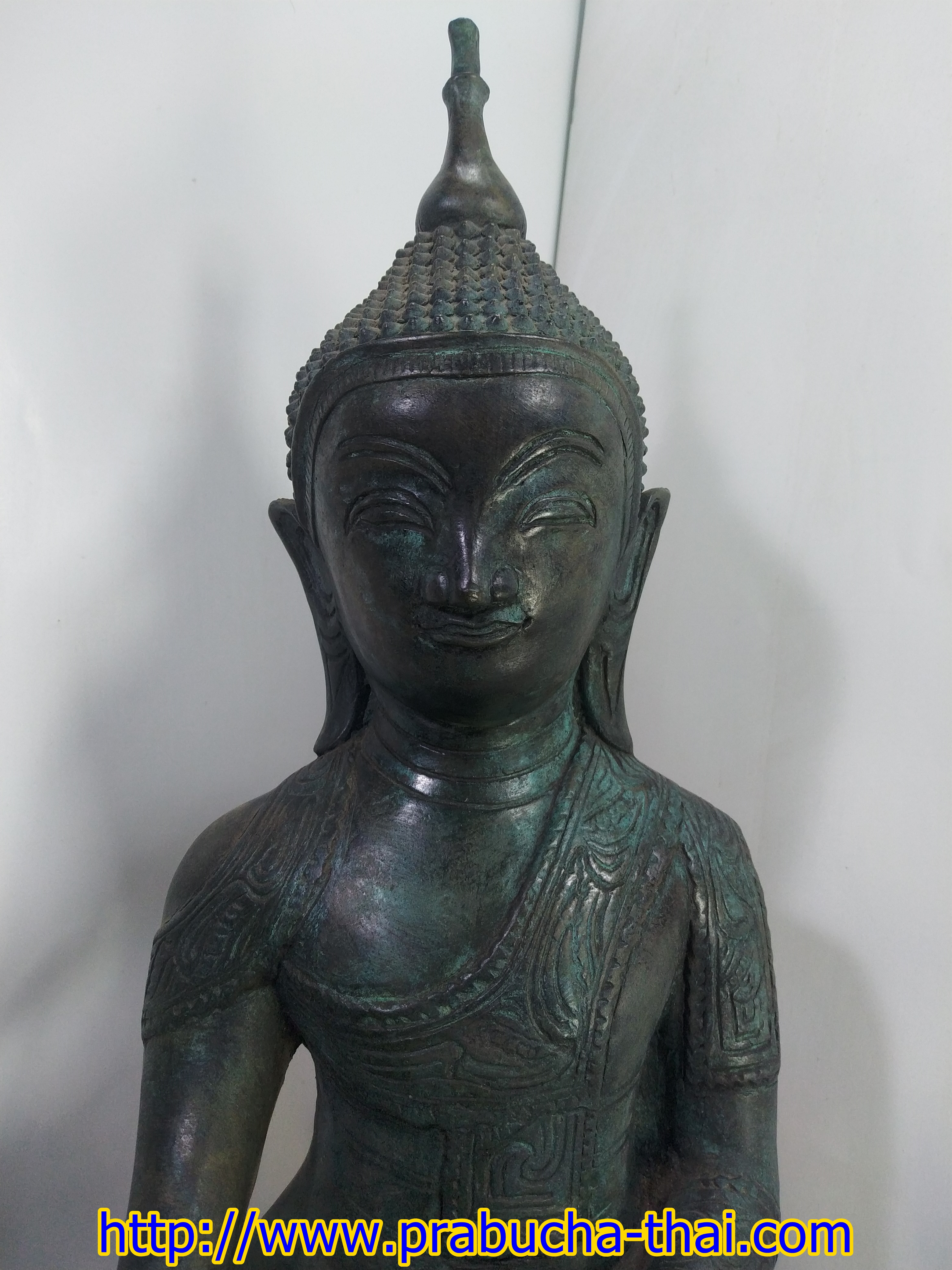 พระเชียงรุ้ง ทรงเครื่อง ฐาน 9 นิ้ว เนื้อโลหะสำริด