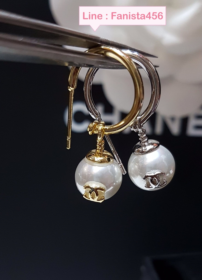 ต่างหู ชาแนล Chanel Earring ต่างหูชาแนลมุก (สีเงิน)