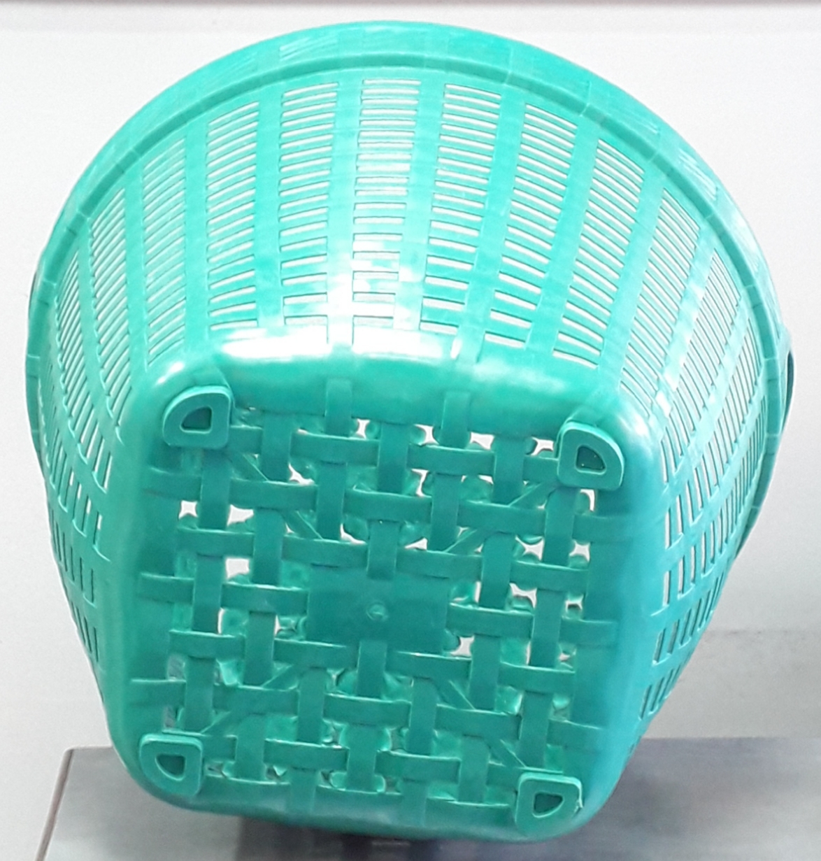 เข่งพลาสติก (กว้าง 69 สูง 47 ซม)