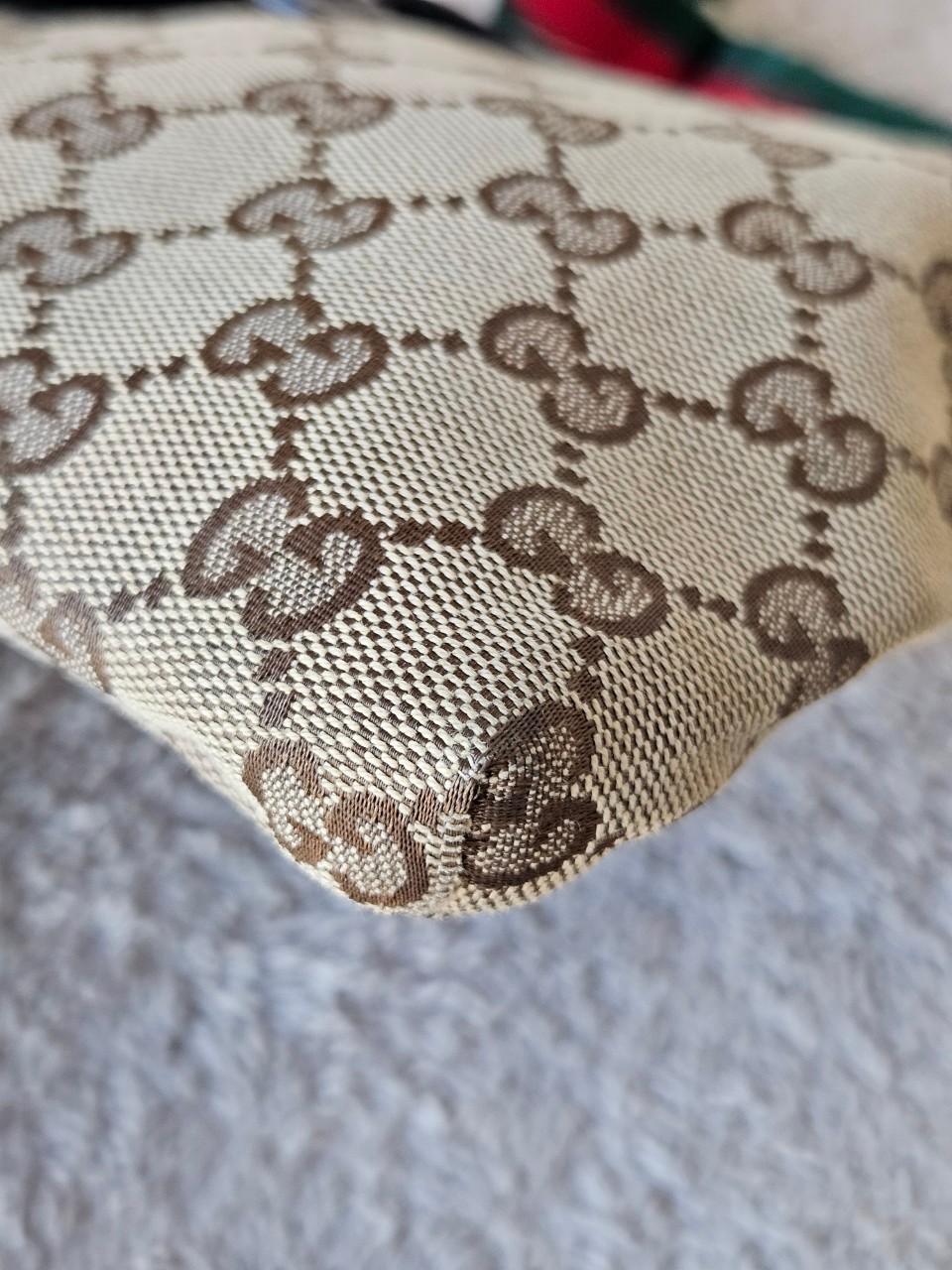 Gucci GG Canvas Beltbag