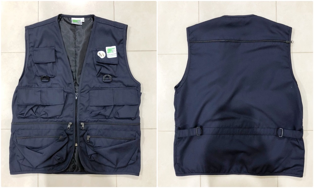 รหัส J3 : เสื้อกั๊กสีกรมท่า