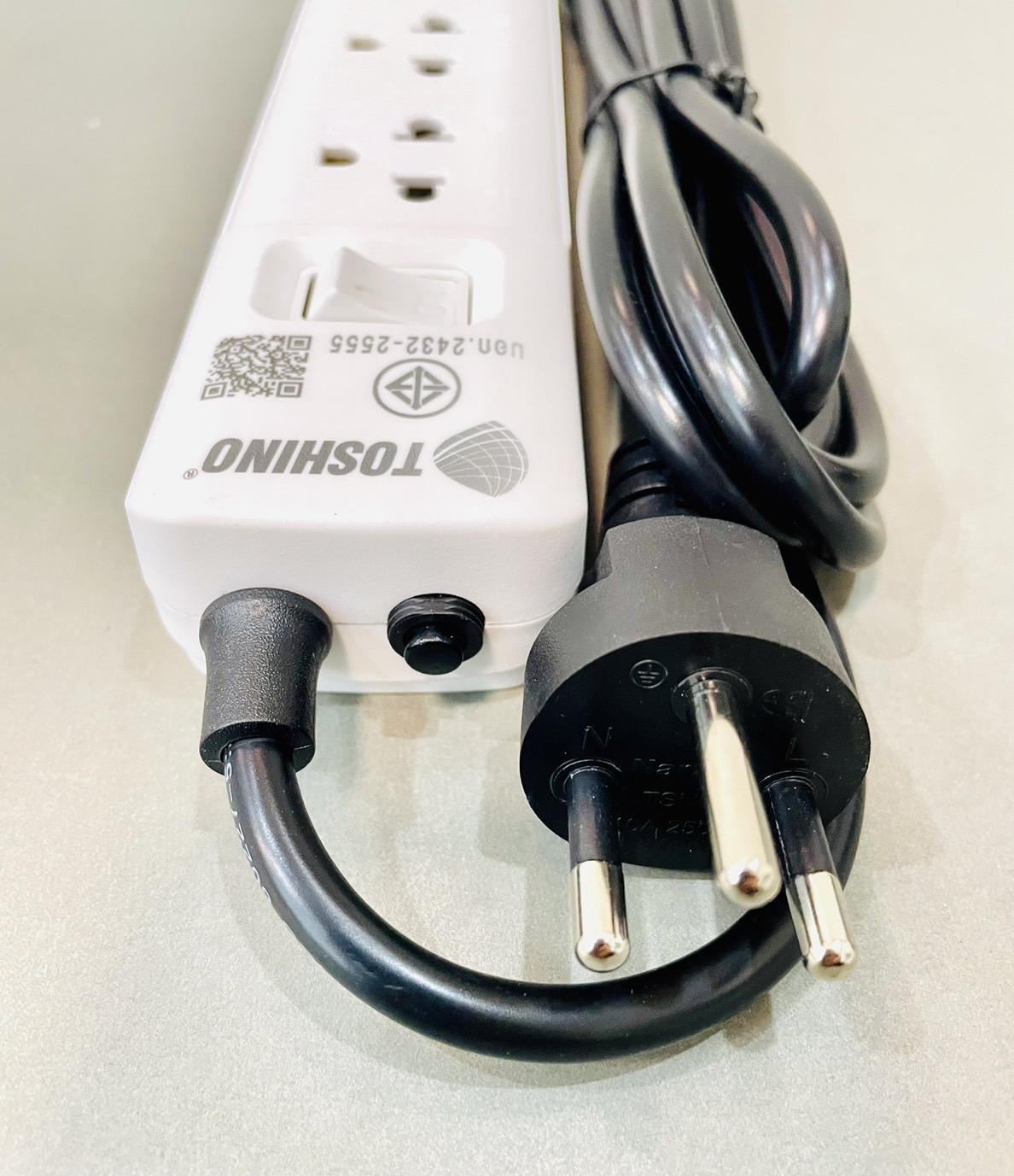 รางปลั๊กโตชิโน 4ที่3ม. USB