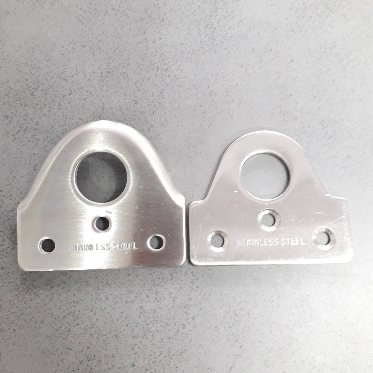 หูสายยูสแตนเลส + น็อต