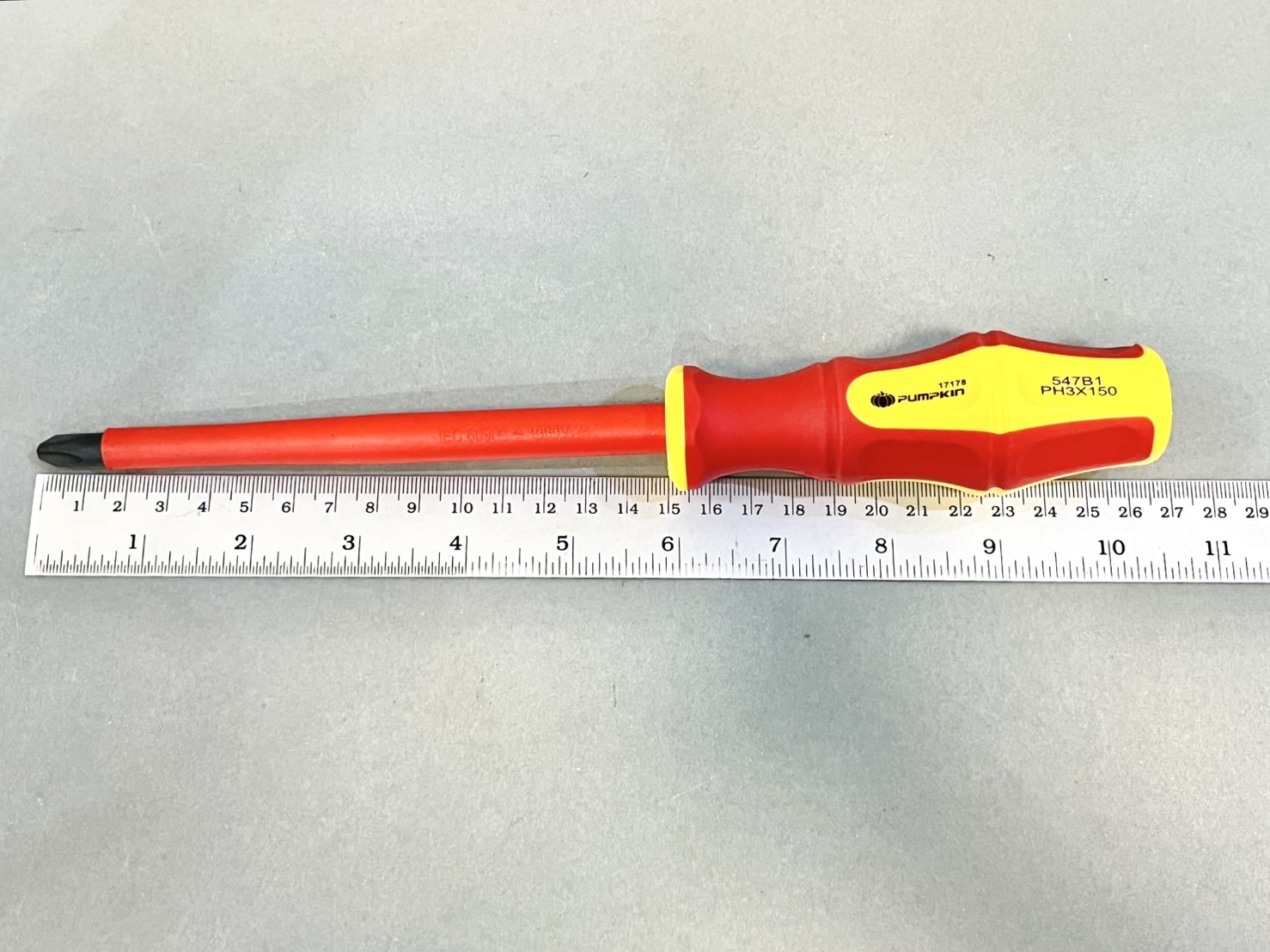 ไขควงหุ้มฉนวน (+)