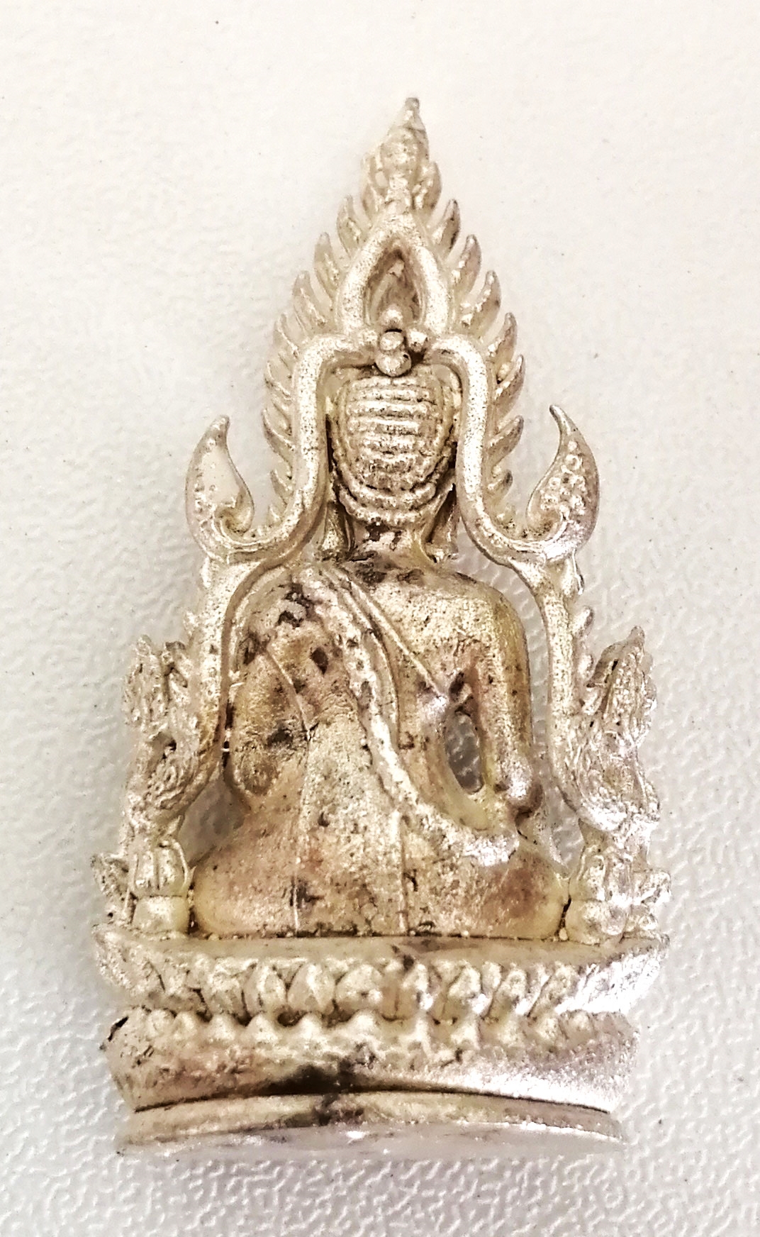 พระพุทธชินราช พิมพ์ลอยองค์ รุ่น จอมราชันย์ ปี 2555