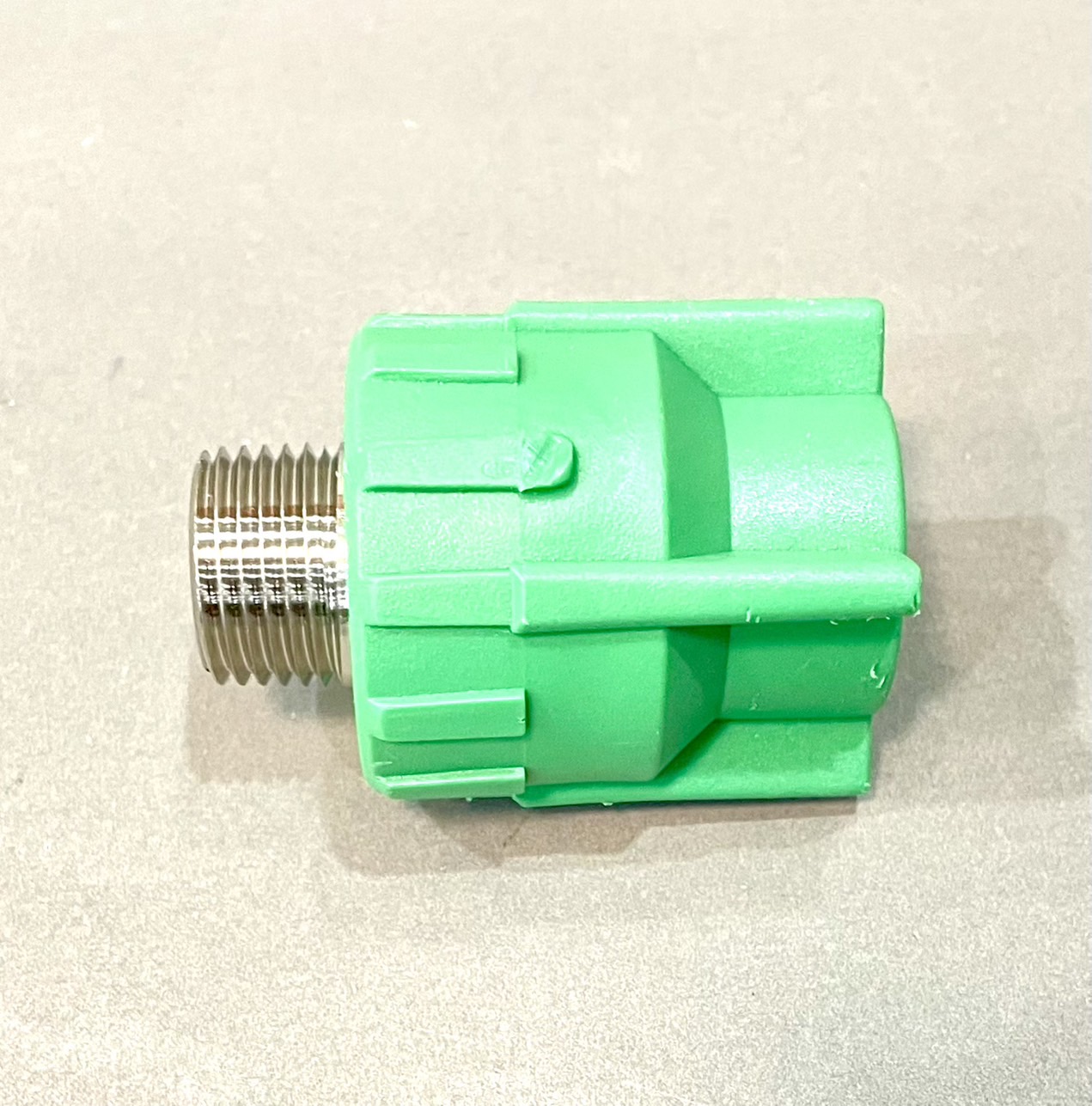 ข้อต่อตรงเกลียวนอก PPR 20x1/2"