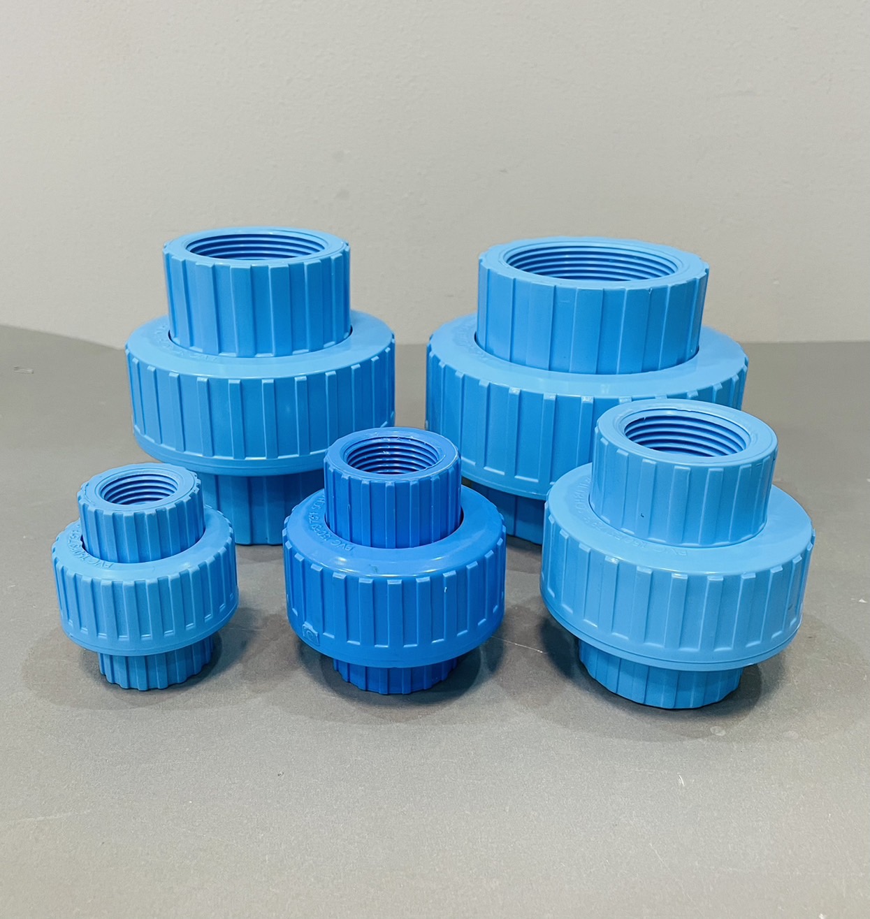 ยูเนี่ยนสั้น เกลียวใน TF