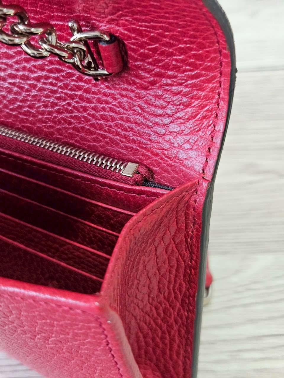 Gucci Interlock WOC สีแดง