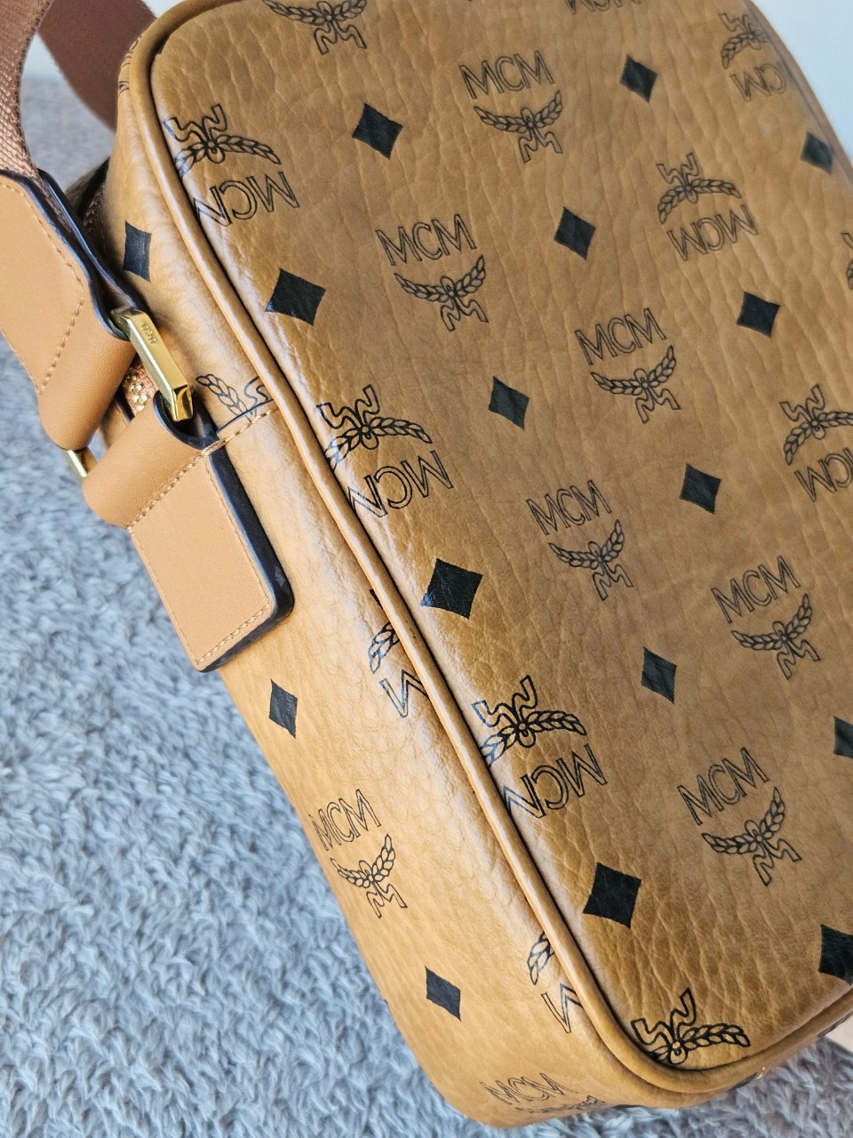 MCM Crossbody Mini Conyac