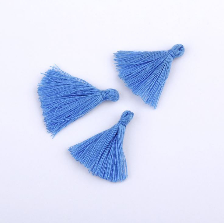 ขายส่ง พู่ด้าย Cotton สีฟ้าสด No.29 ยาว 3ซม. บรรจุ 30ชิ้น
