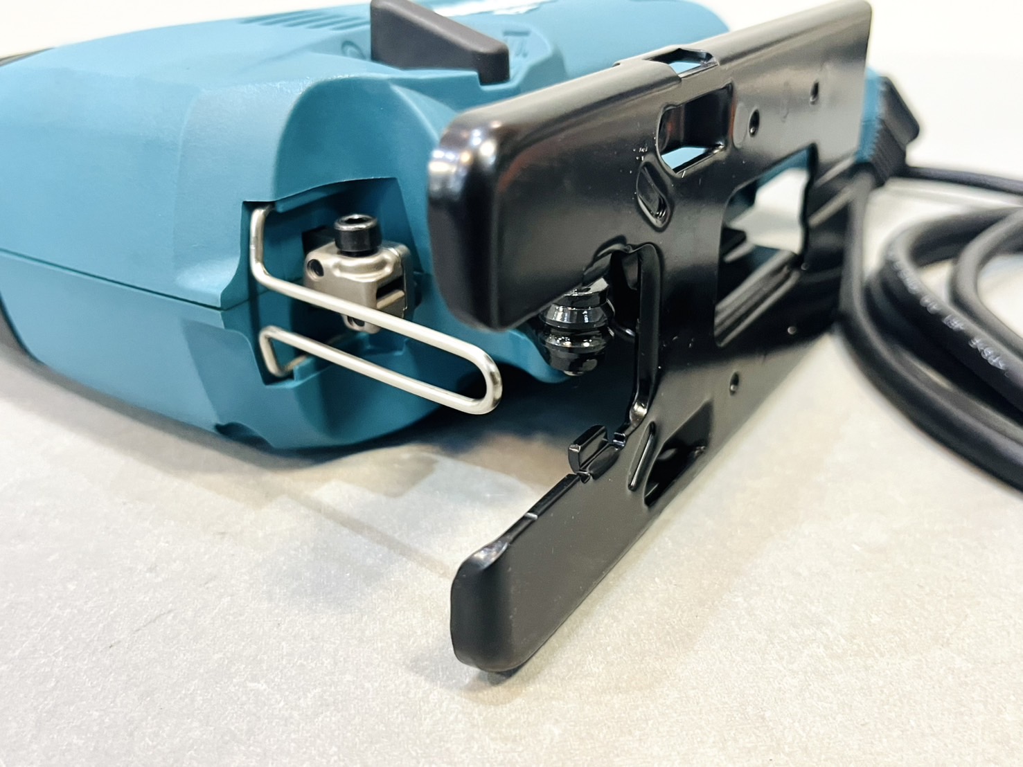 เครื่องเลื่อยจิ๊กซอ MAKITA M4301B