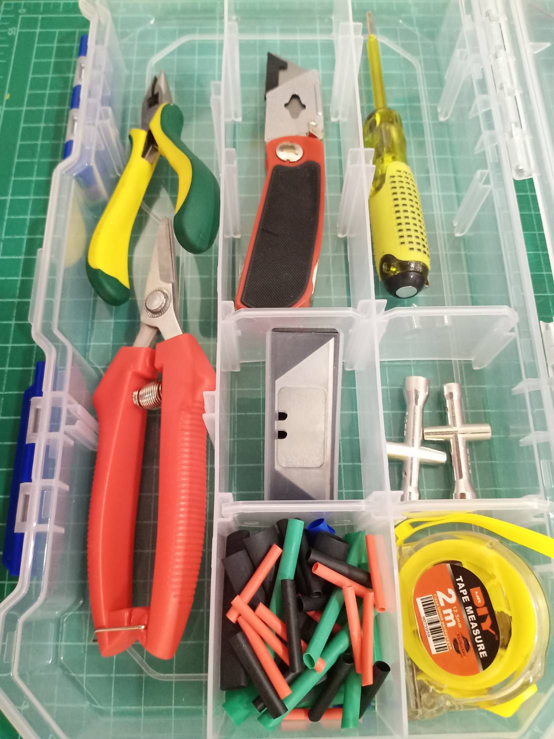 กล่องเครื่องมือสำหรับนักประดิษฐ์ หุ่นยนต์ 2024