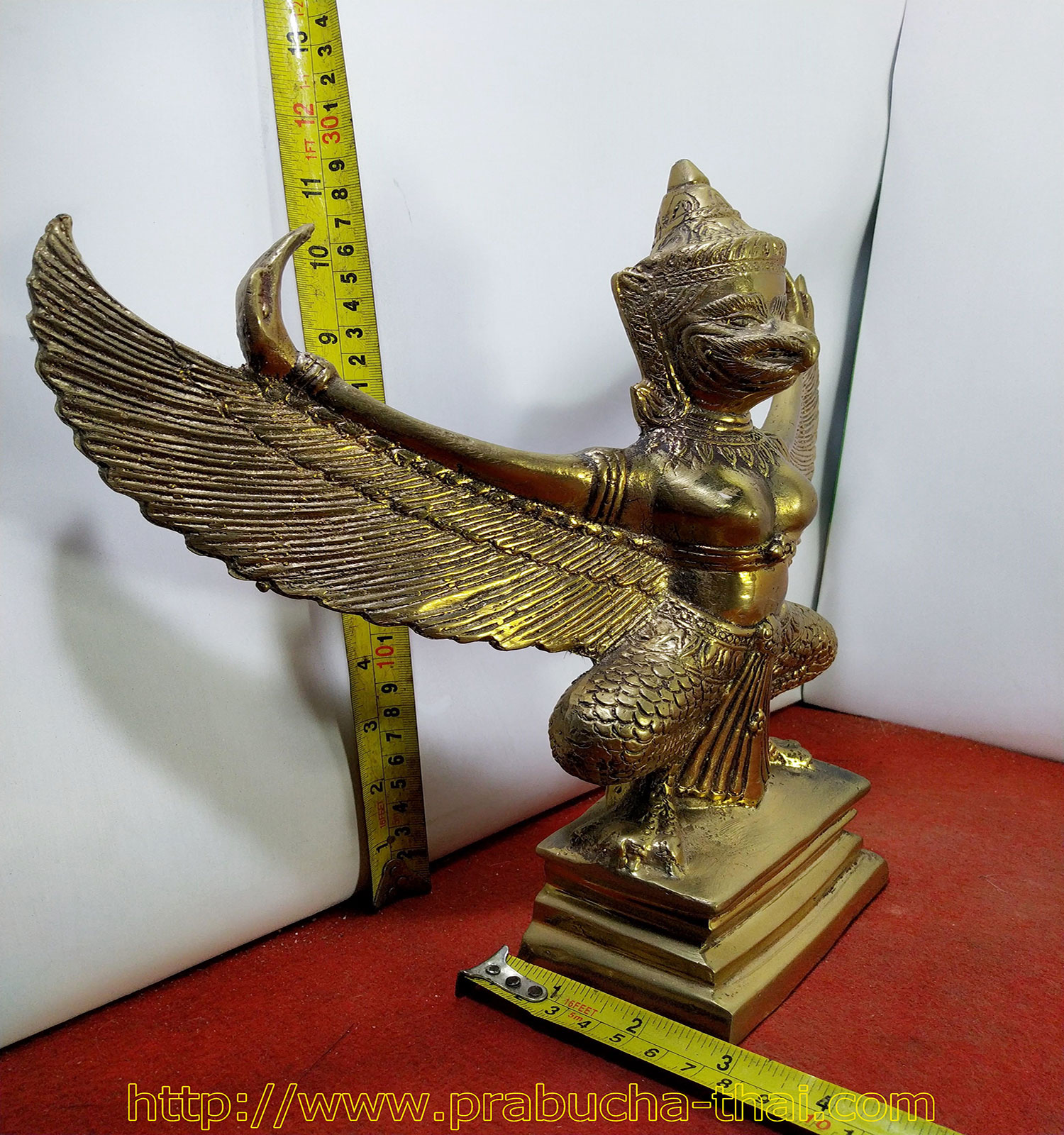 พญาครุฑ เนื้อโลหะทองเหลืองขัดเงา งดงามมาก