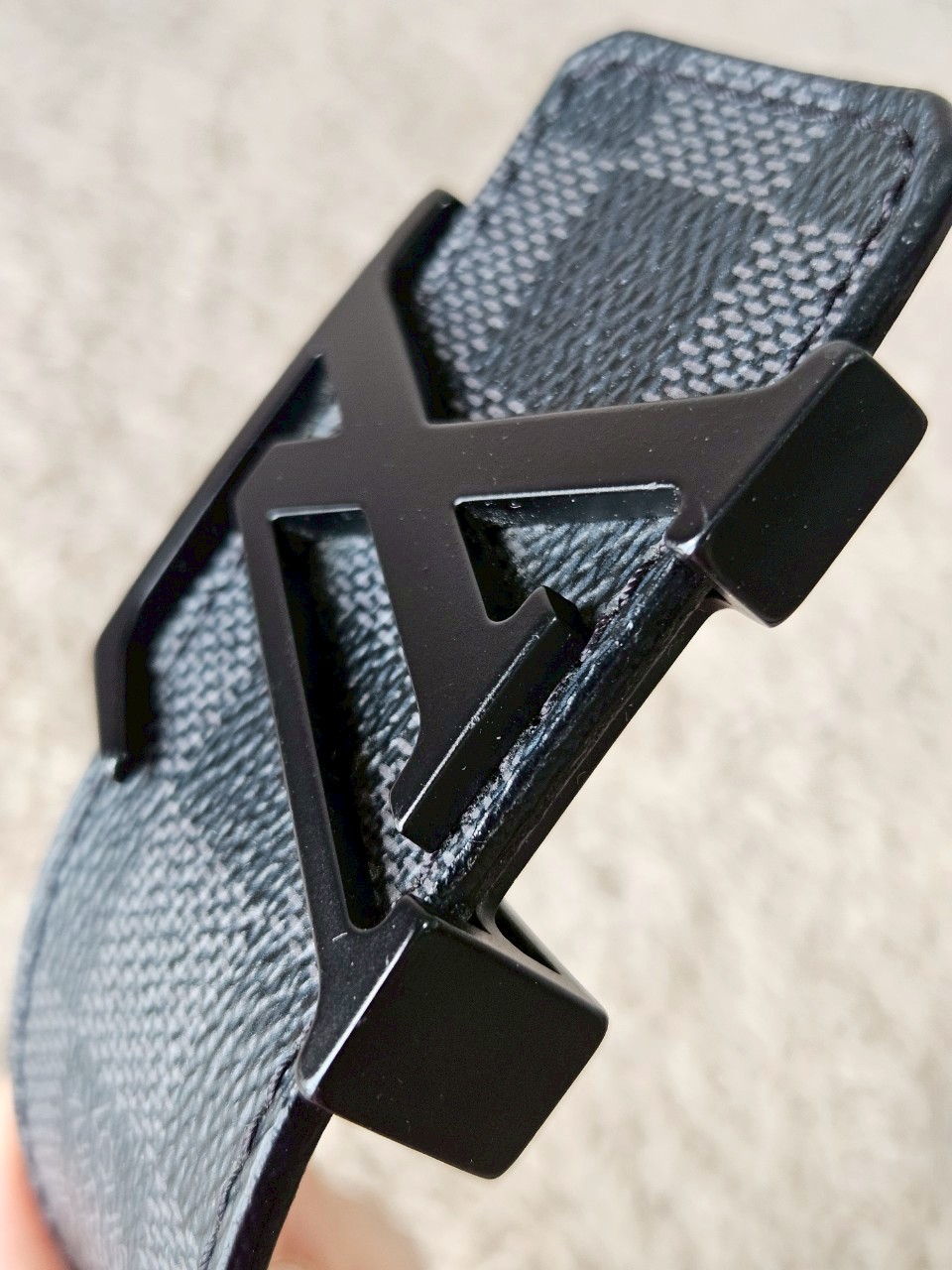 LV M9808 100/40 Initiales Damier Graphite Belt